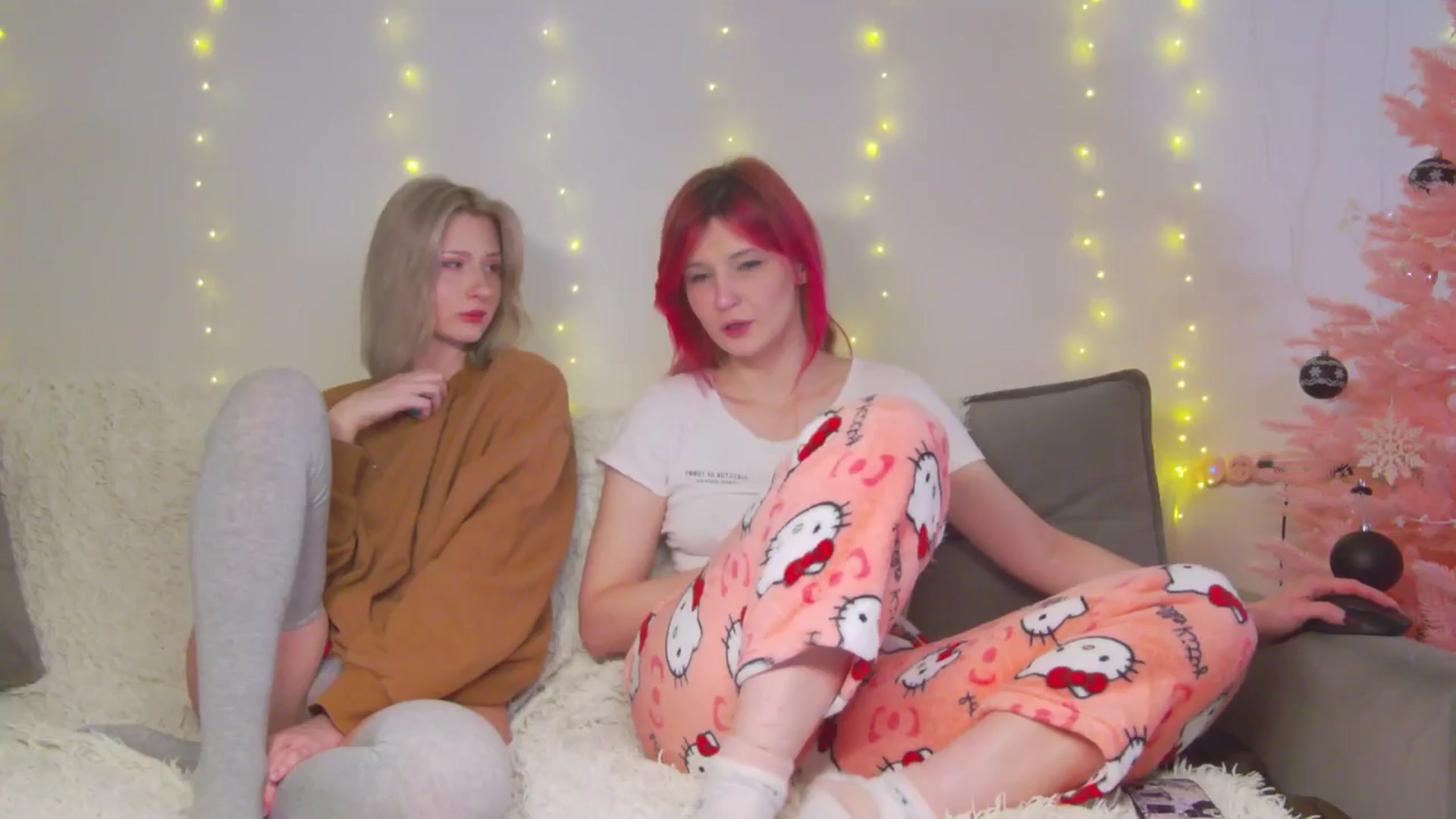 Gallery image thumbnail from Spicy_Love's myfreecams stream on, 12/28/2024, 20:16 image 12 of 20