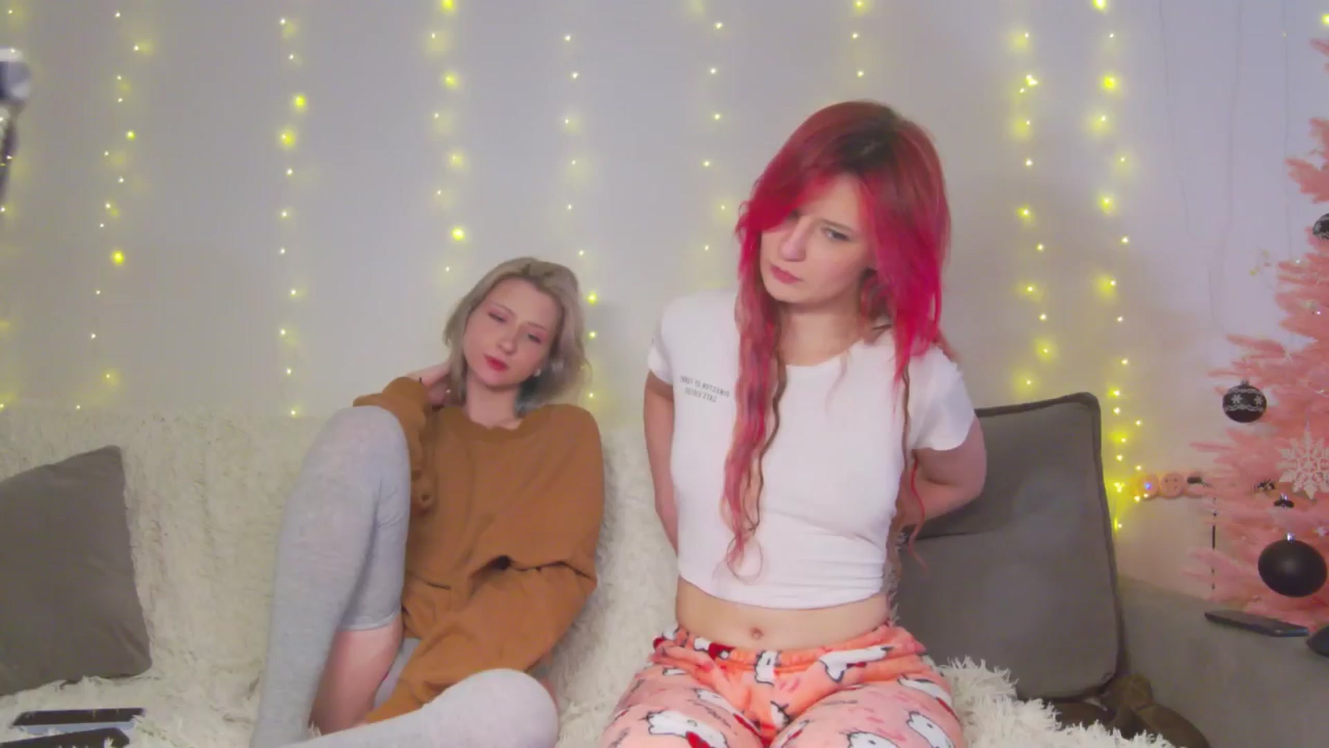 Gallery image thumbnail from Spicy_Love's myfreecams stream on, 12/28/2024, 20:16 image 14 of 20