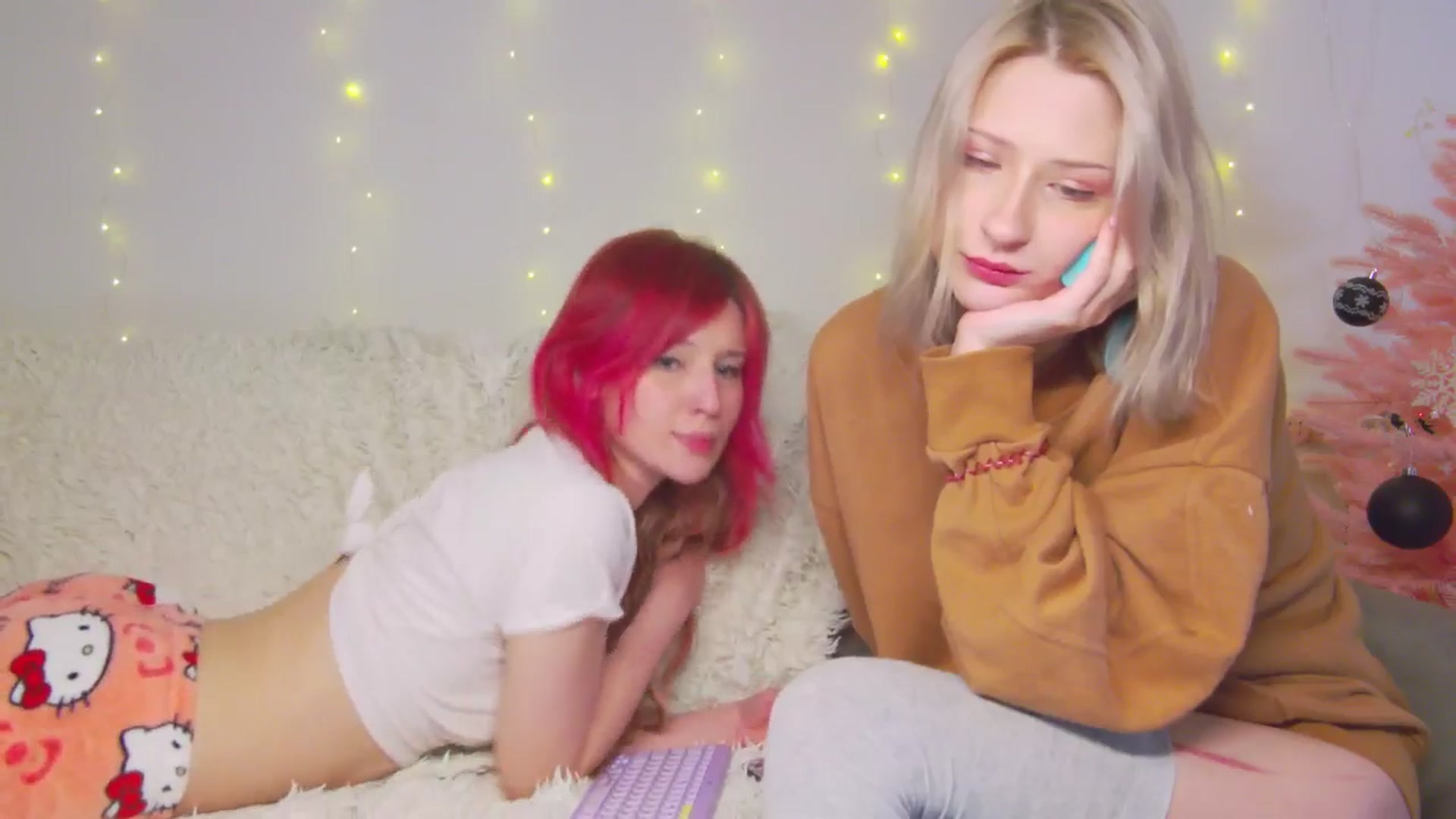 Gallery image thumbnail from Spicy_Love's myfreecams stream on, 12/28/2024, 21:14 image 19 of 20
