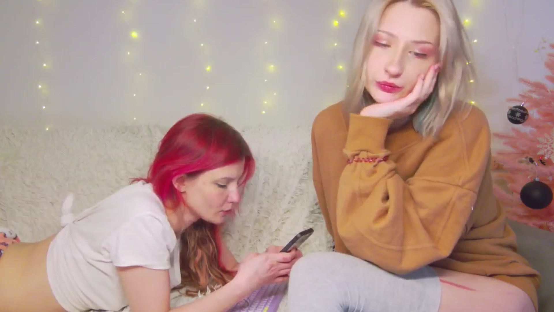 Gallery image thumbnail from Spicy_Love's myfreecams stream on, 12/28/2024, 21:14 image 17 of 20