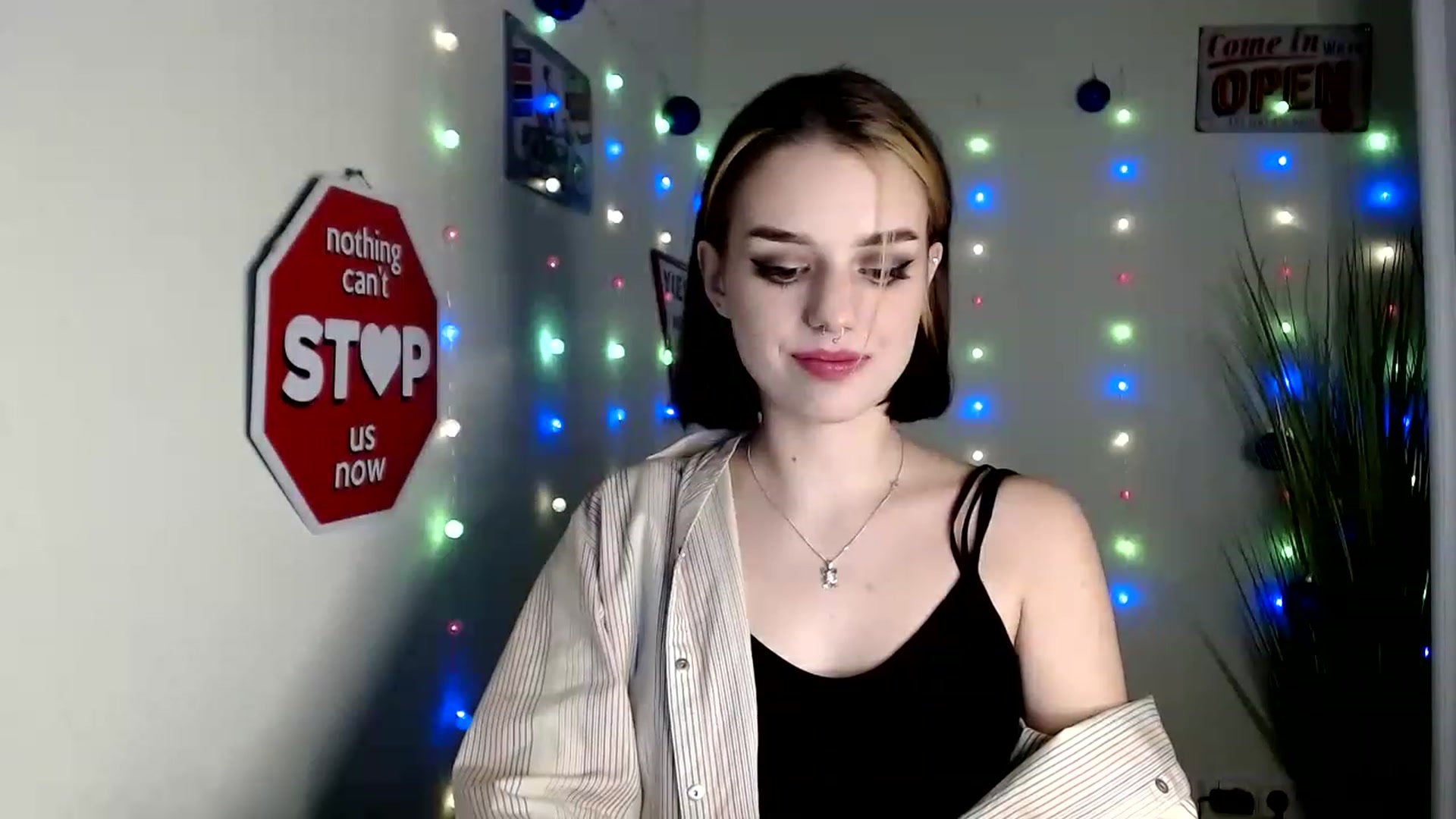 Gallery image thumbnail from Spicy_X's myfreecams stream on, 12/15/2022, 16:26 image 8 of 20