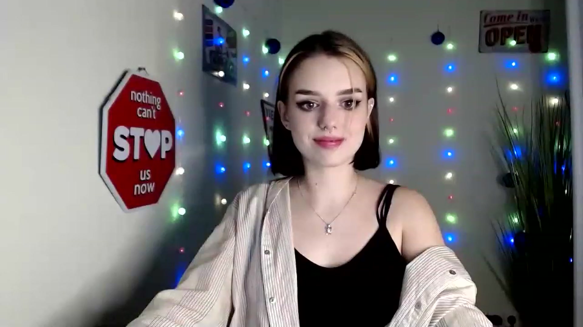Gallery image thumbnail from Spicy_X's myfreecams stream on, 12/15/2022, 16:26 image 15 of 20