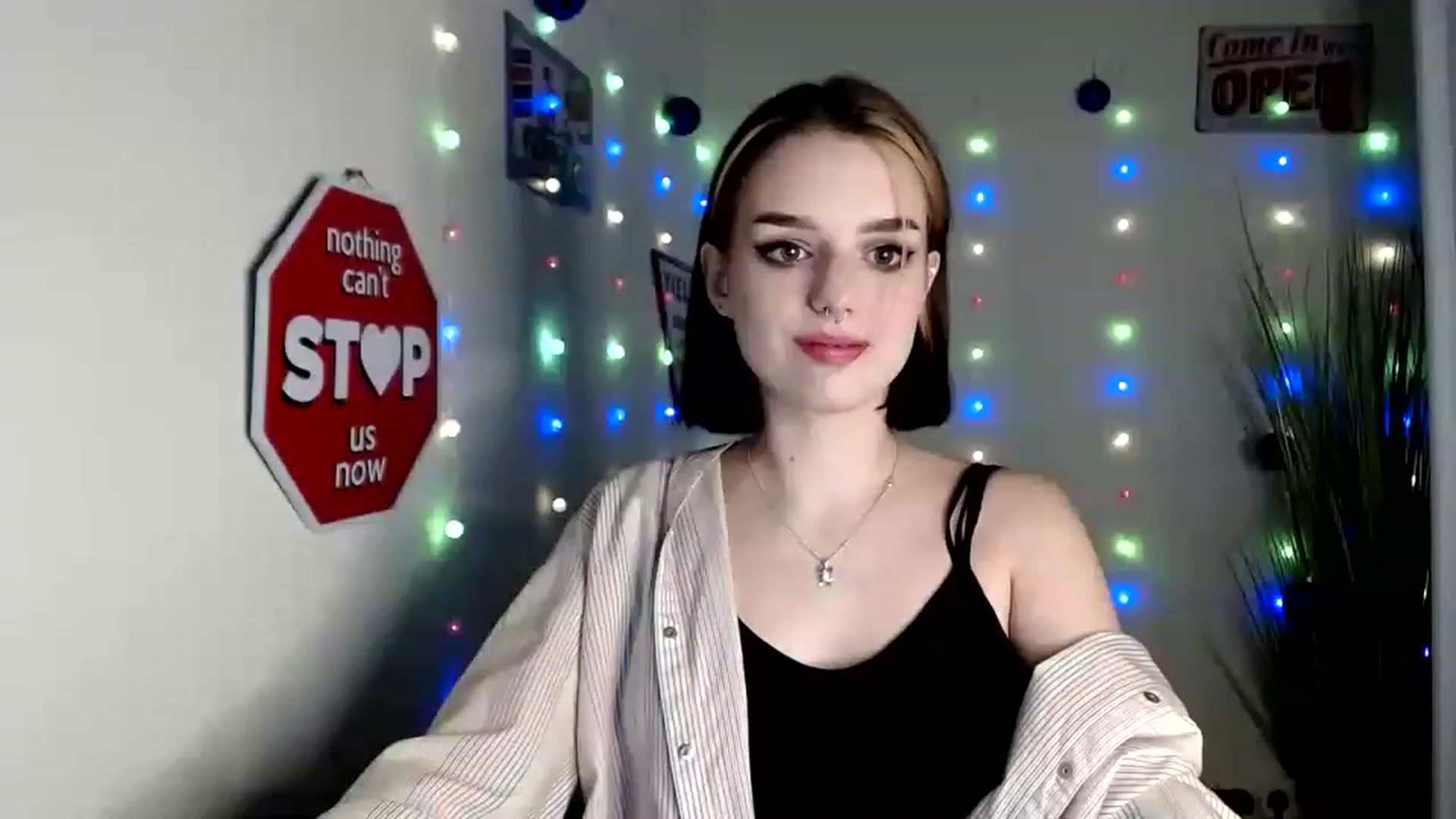 Gallery image thumbnail from Spicy_X's myfreecams stream on, 12/15/2022, 16:26 image 16 of 20