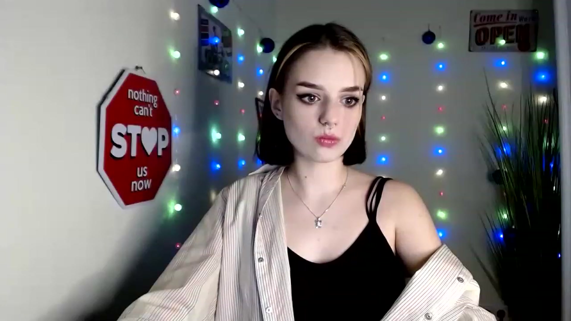 Gallery image thumbnail from Spicy_X's myfreecams stream on, 12/15/2022, 16:26 image 7 of 20