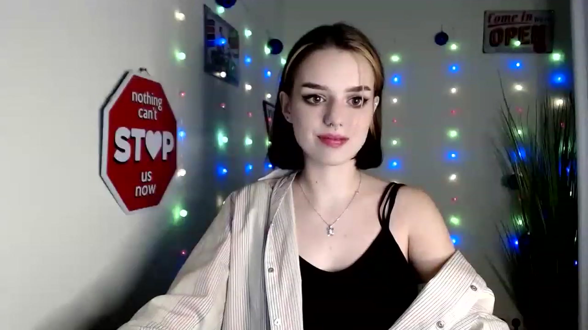 Gallery image thumbnail from Spicy_X's myfreecams stream on, 12/15/2022, 16:26 image 6 of 20