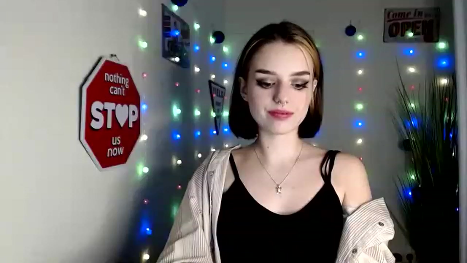 Gallery image thumbnail from Spicy_X's myfreecams stream on, 12/15/2022, 17:21 image 2 of 20