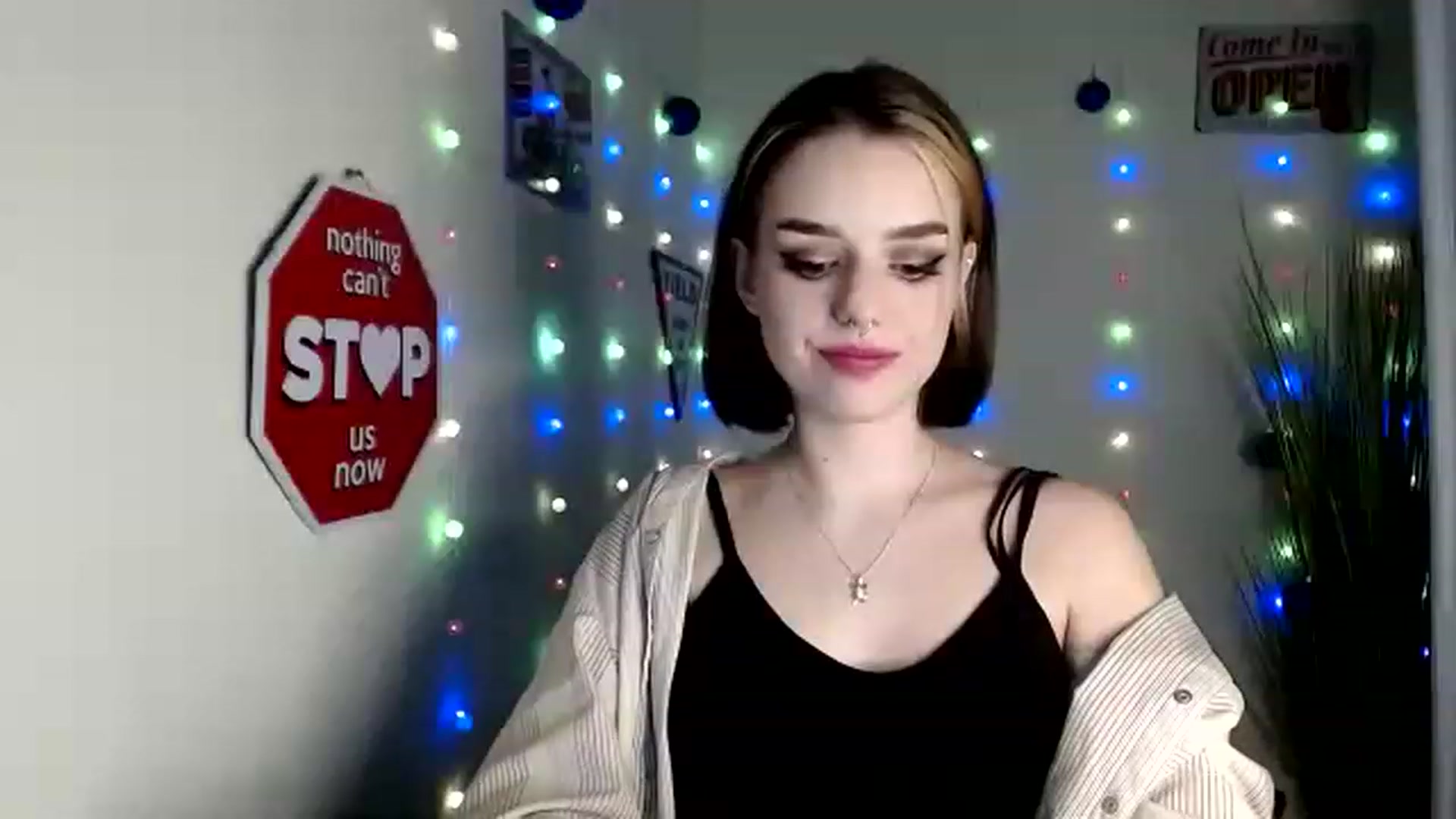 Gallery image thumbnail from Spicy_X's myfreecams stream on, 12/15/2022, 17:21 image 3 of 20