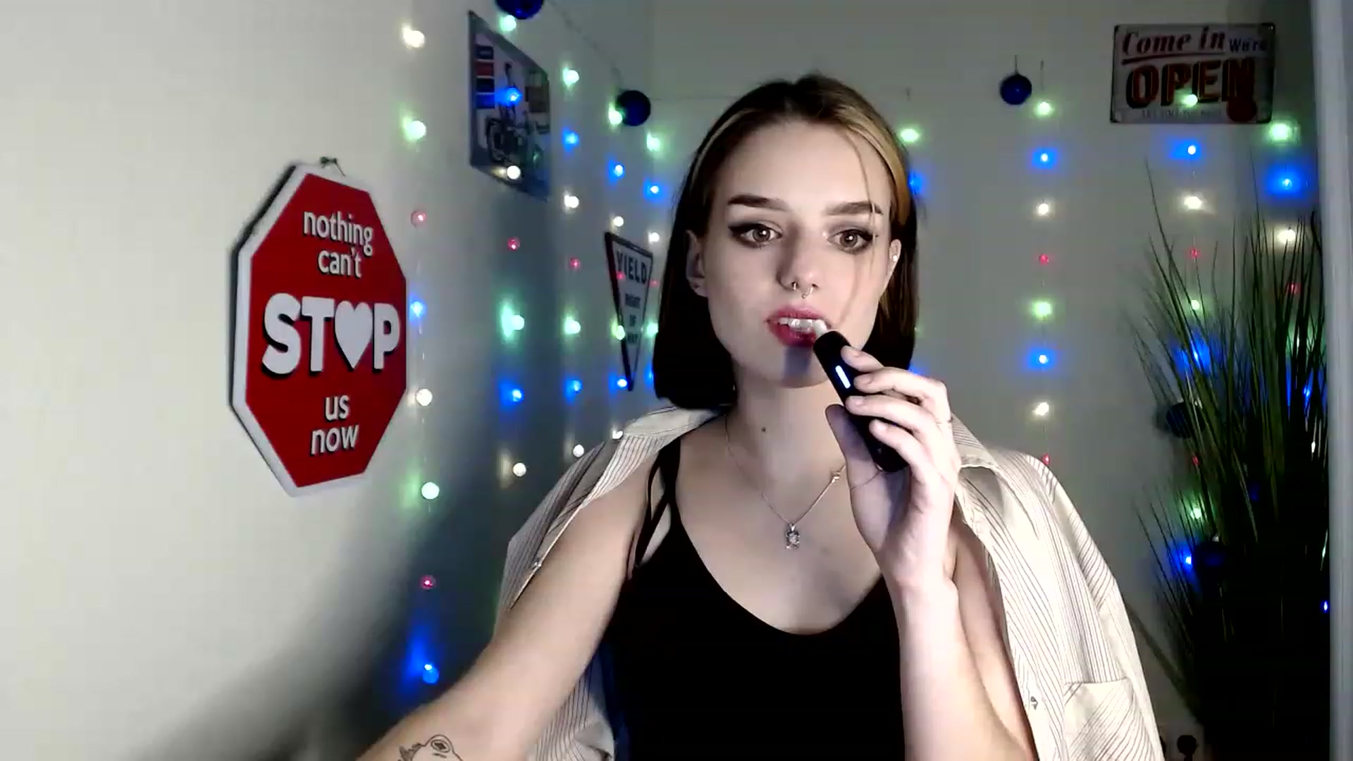 Gallery image thumbnail from Spicy_X's myfreecams stream on, 12/15/2022, 17:56 image 10 of 20