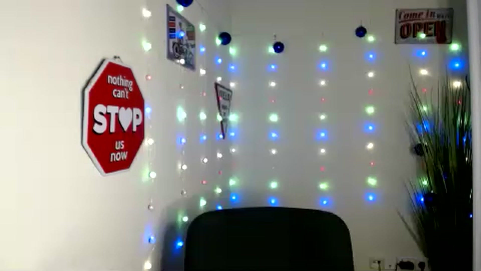 Gallery image thumbnail from Spicy_X's myfreecams stream on, 12/15/2022, 17:56 image 14 of 20