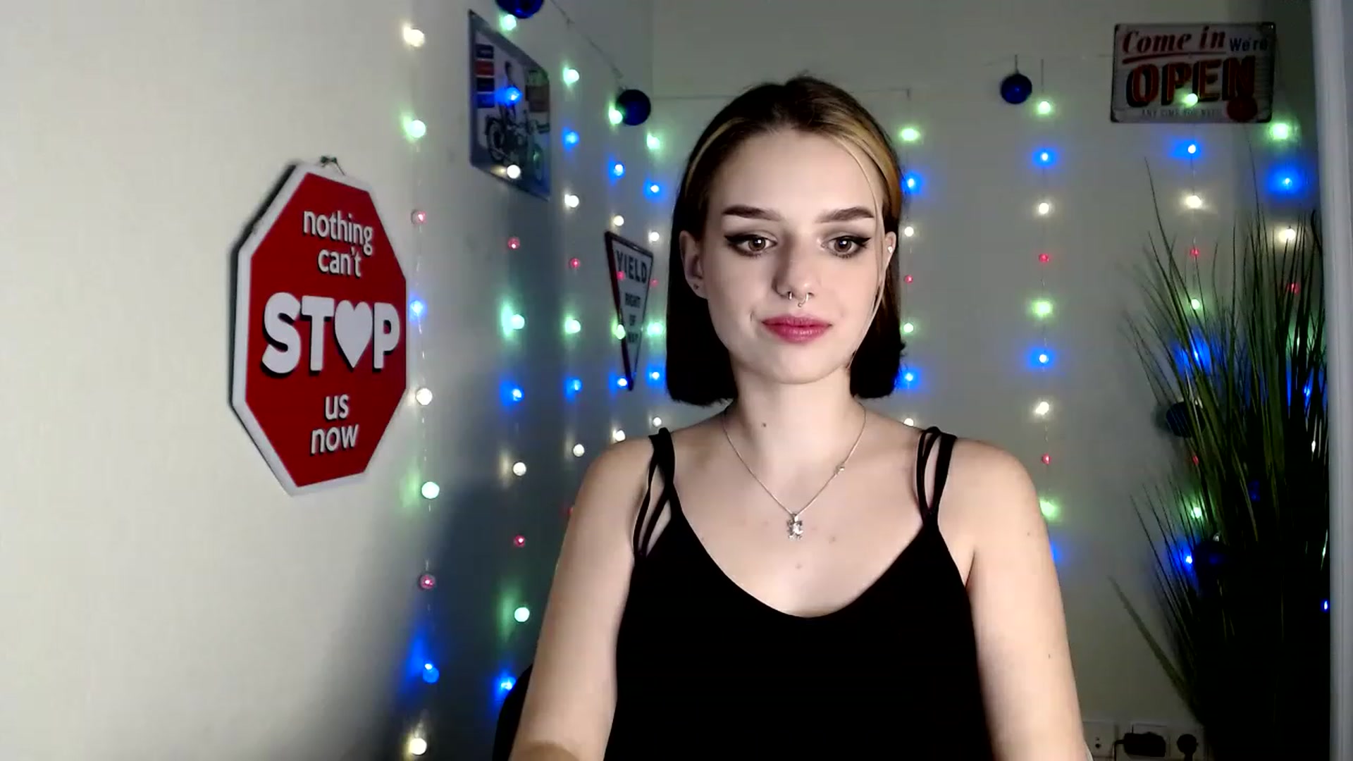 Gallery image thumbnail from Spicy_X's myfreecams stream on, 12/15/2022, 17:56 image 6 of 20
