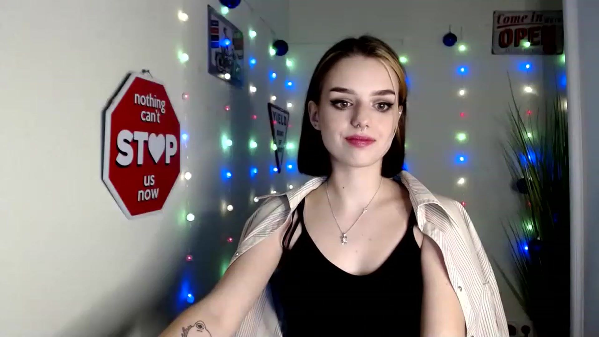 Gallery image thumbnail from Spicy_X's myfreecams stream on, 12/15/2022, 17:56 image 19 of 20