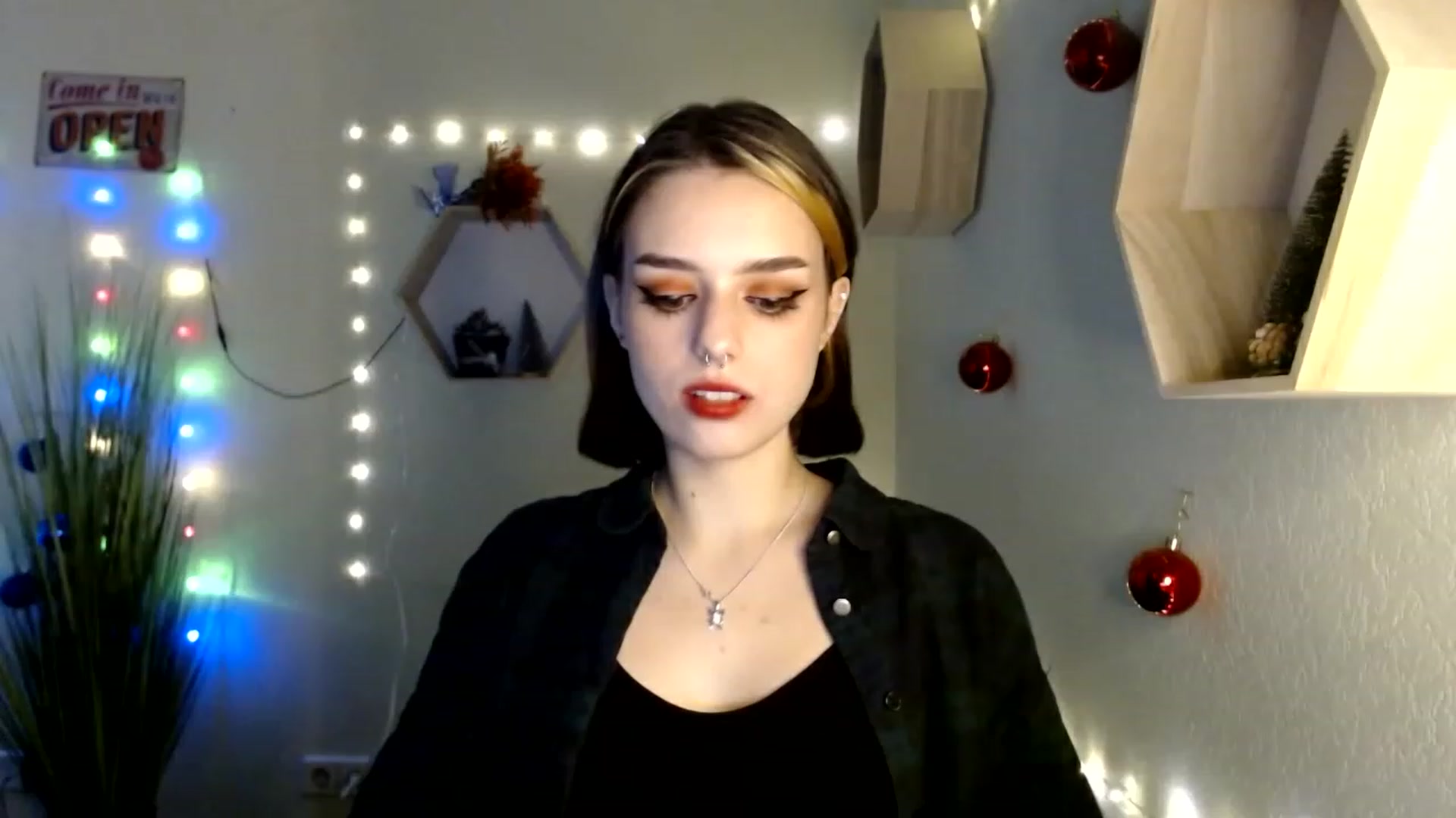 Gallery image thumbnail from Spicy_X's myfreecams stream on, 12/16/2022, 15:35 image 11 of 20