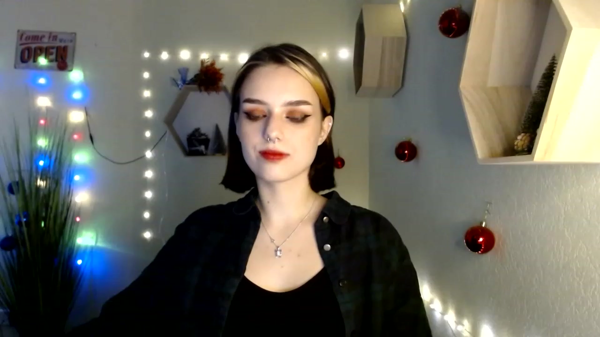 Gallery image thumbnail from Spicy_X's myfreecams stream on, 12/16/2022, 15:35 image 14 of 20