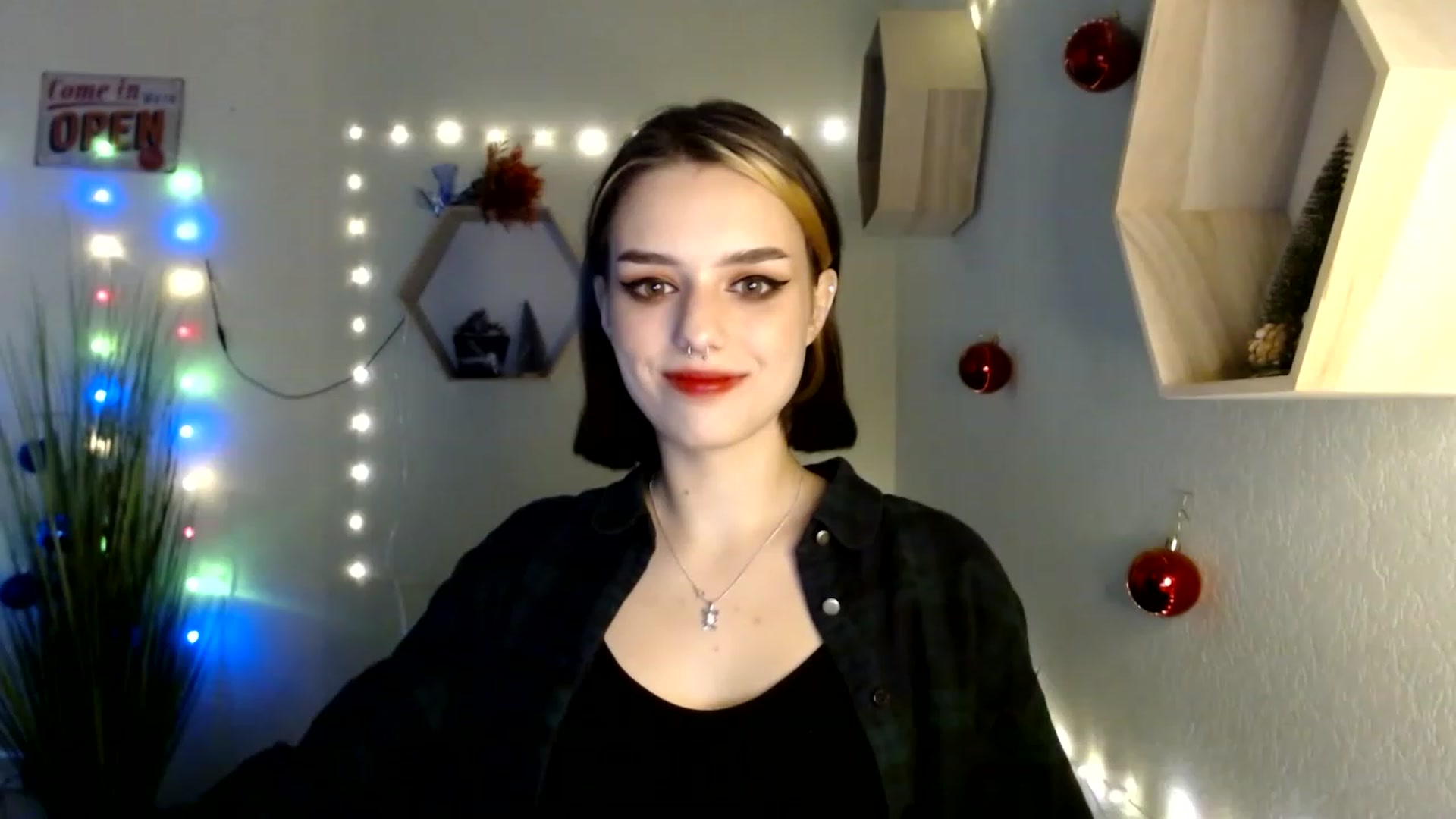Gallery image thumbnail from Spicy_X's myfreecams stream on, 12/16/2022, 15:35 image 9 of 20