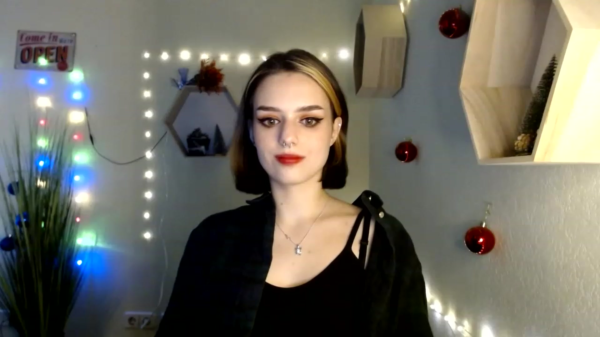 Gallery image thumbnail from Spicy_X's myfreecams stream on, 12/16/2022, 16:03 image 5 of 20