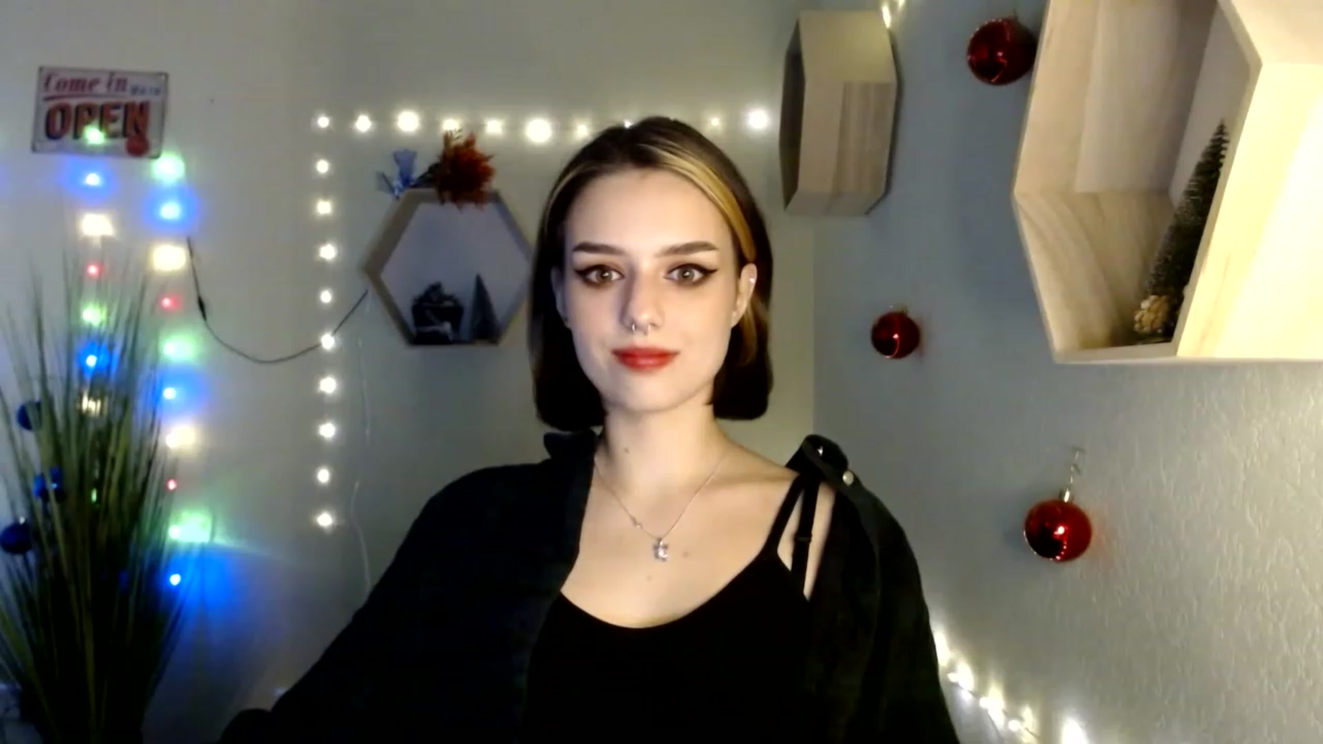 Gallery image thumbnail from Spicy_X's myfreecams stream on, 12/16/2022, 16:03 image 18 of 20
