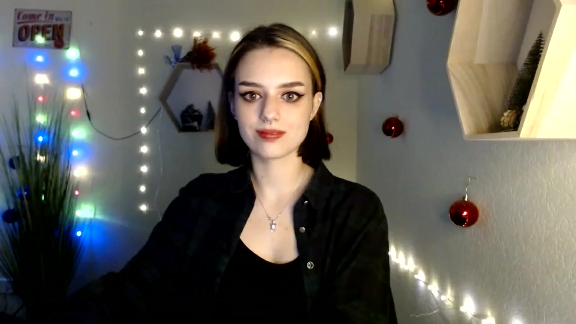 Gallery image thumbnail from Spicy_X's myfreecams stream on, 12/16/2022, 17:38 image 9 of 20