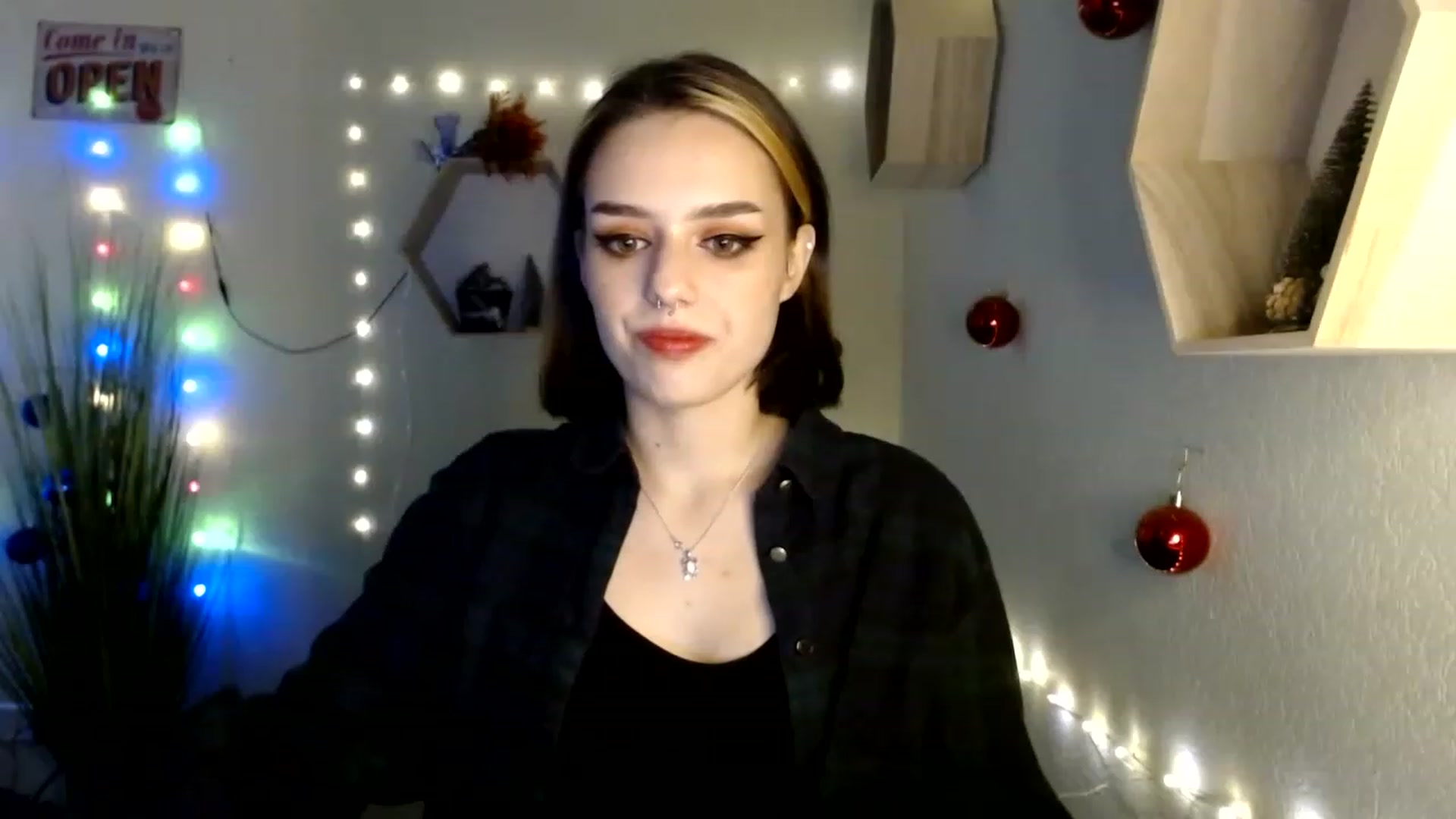 Gallery image thumbnail from Spicy_X's myfreecams stream on, 12/16/2022, 17:38 image 3 of 20