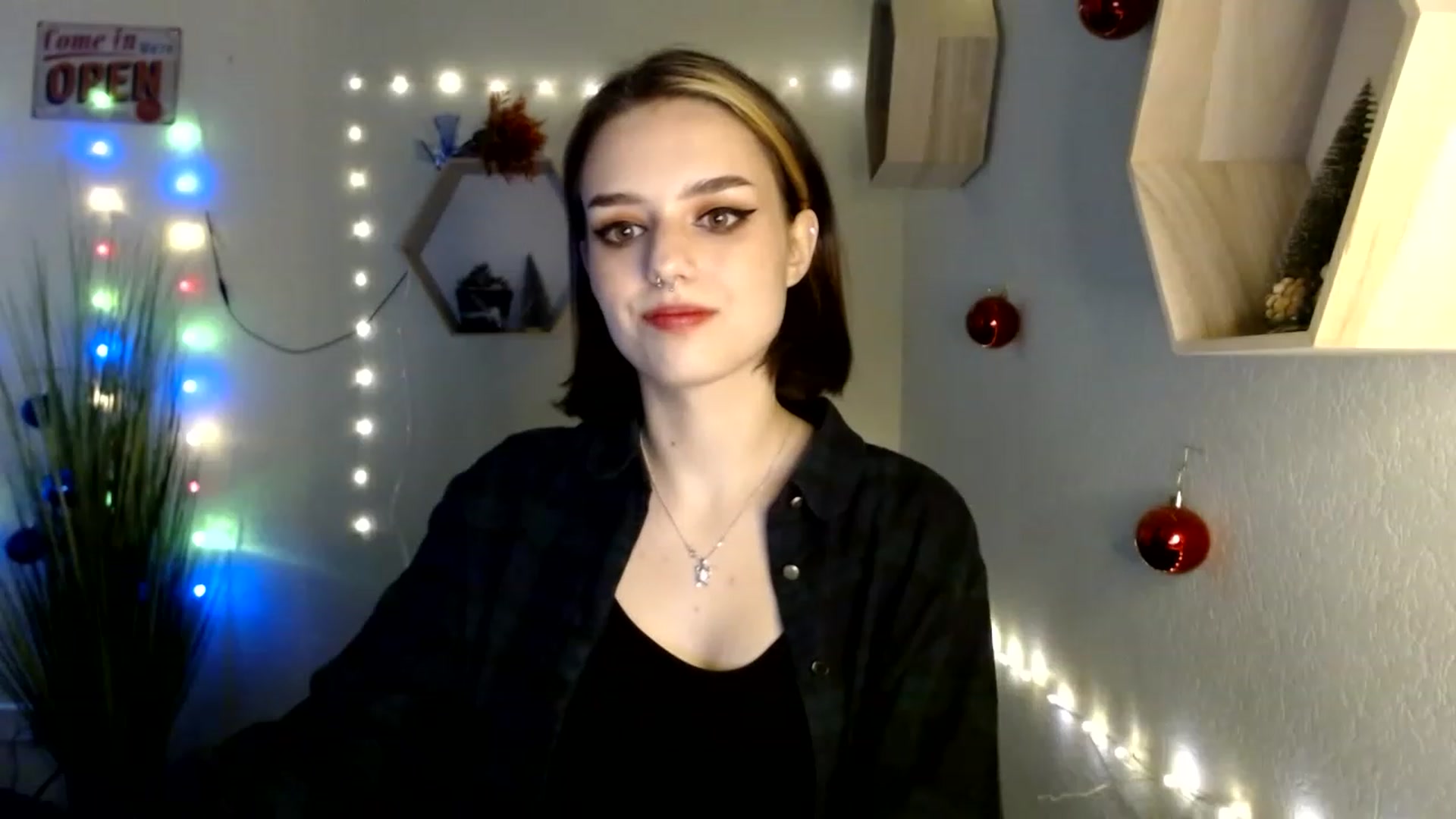 Gallery image thumbnail from Spicy_X's myfreecams stream on, 12/16/2022, 17:38 image 2 of 20