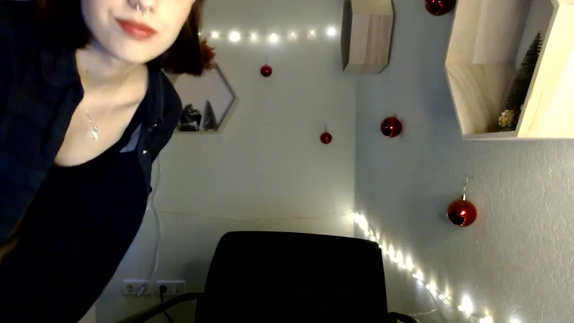 Gallery image thumbnail from Spicy_X's myfreecams stream on, 12/16/2022, 17:38 image 11 of 20