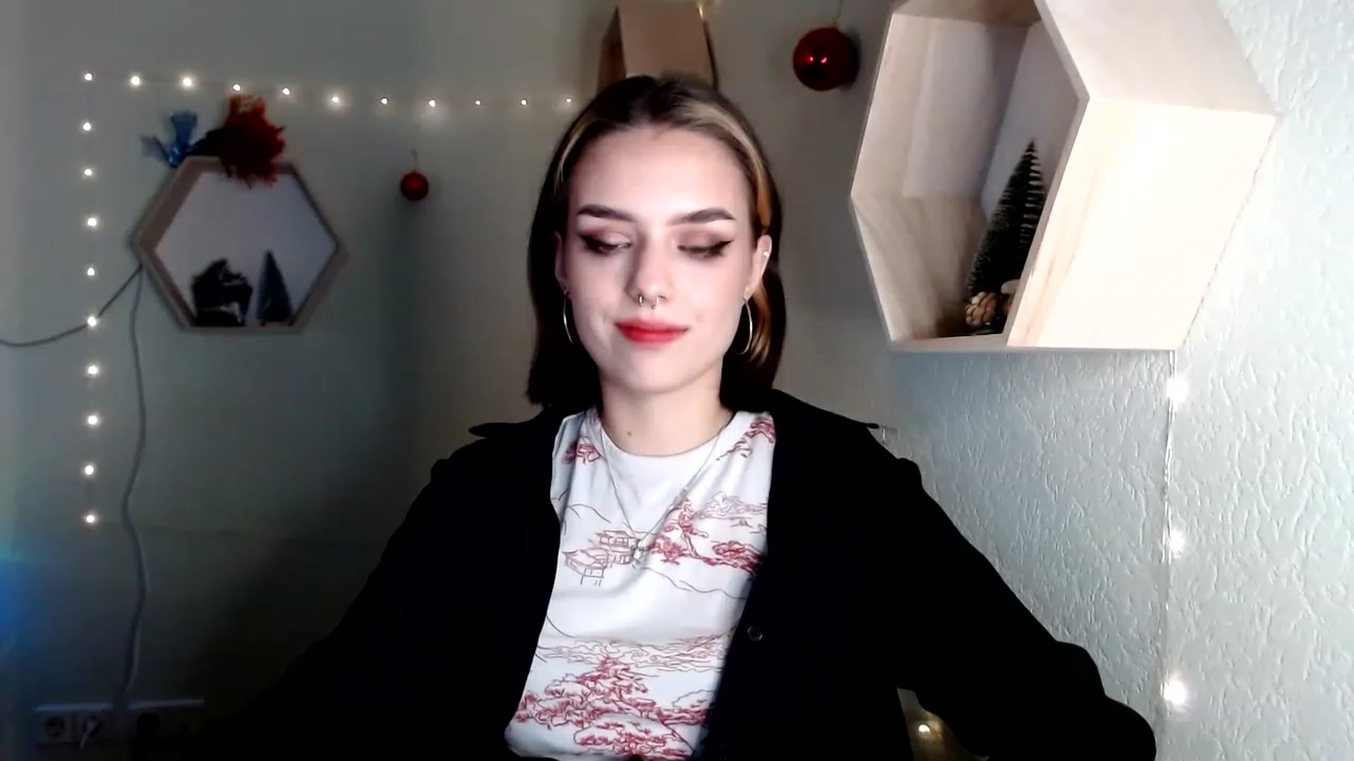 Gallery image thumbnail from Spicy_X's myfreecams stream on, 12/18/2022, 15:58 image 5 of 20