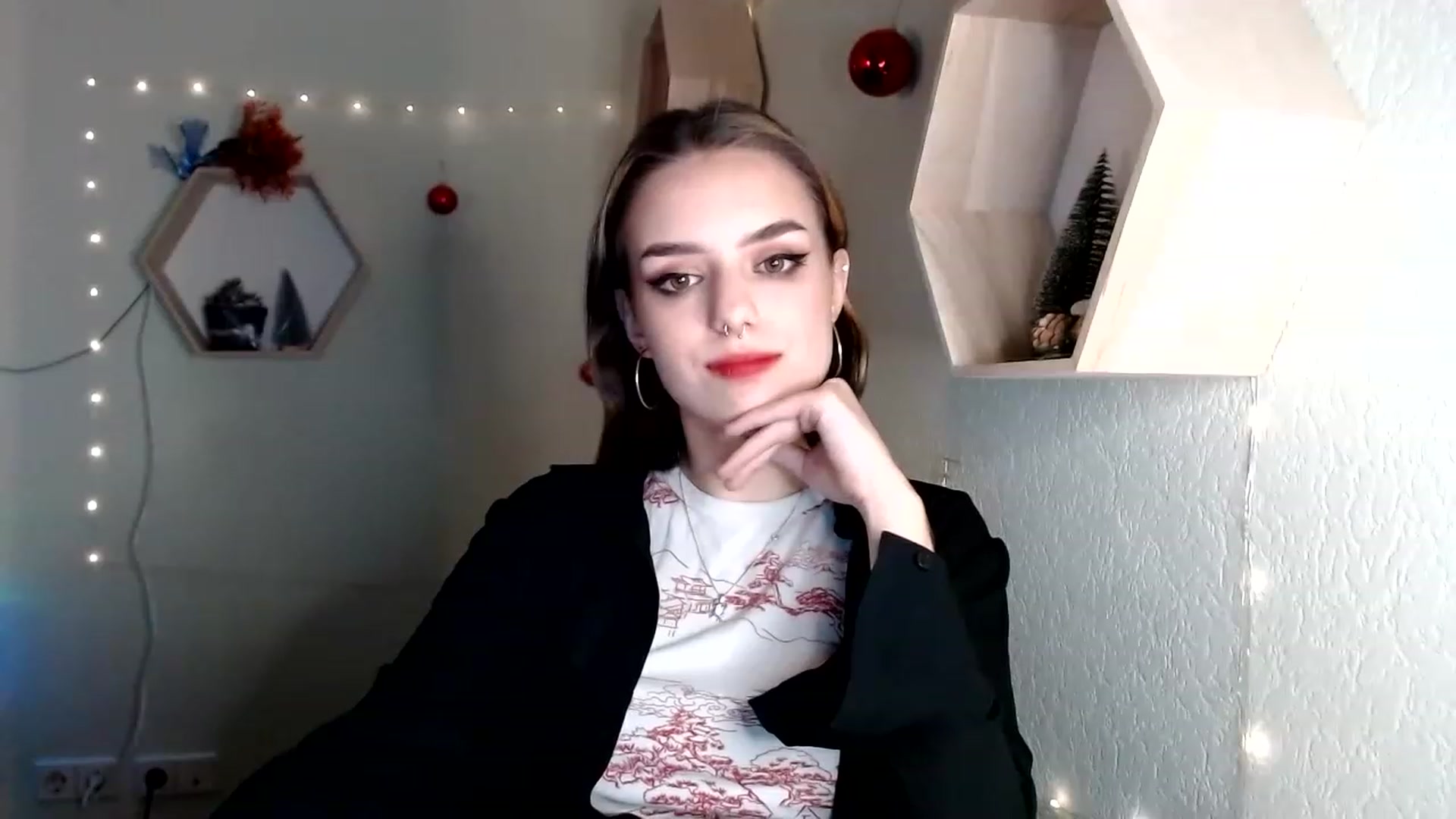 Gallery image thumbnail from Spicy_X's myfreecams stream on, 12/18/2022, 17:32 image 8 of 20