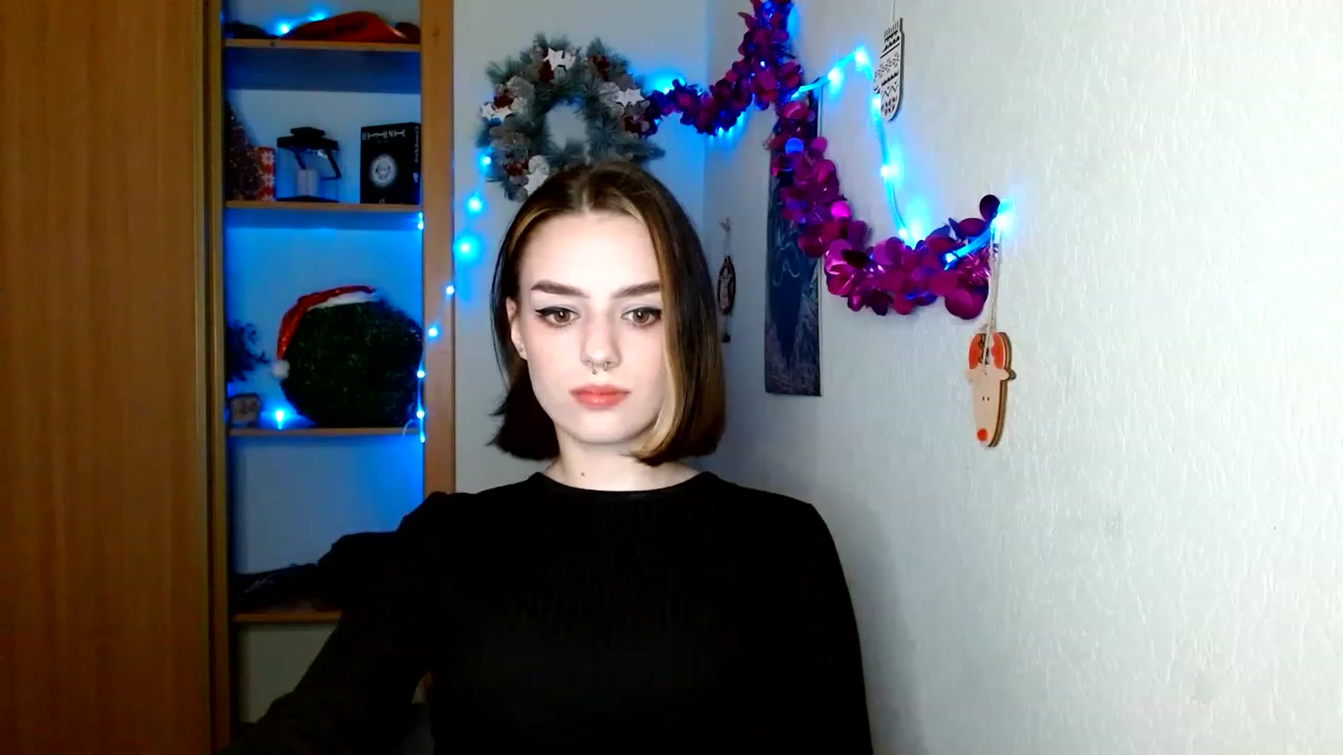 Gallery image thumbnail from Spicy_X's myfreecams stream on, 12/20/2022, 14:17 image 9 of 20