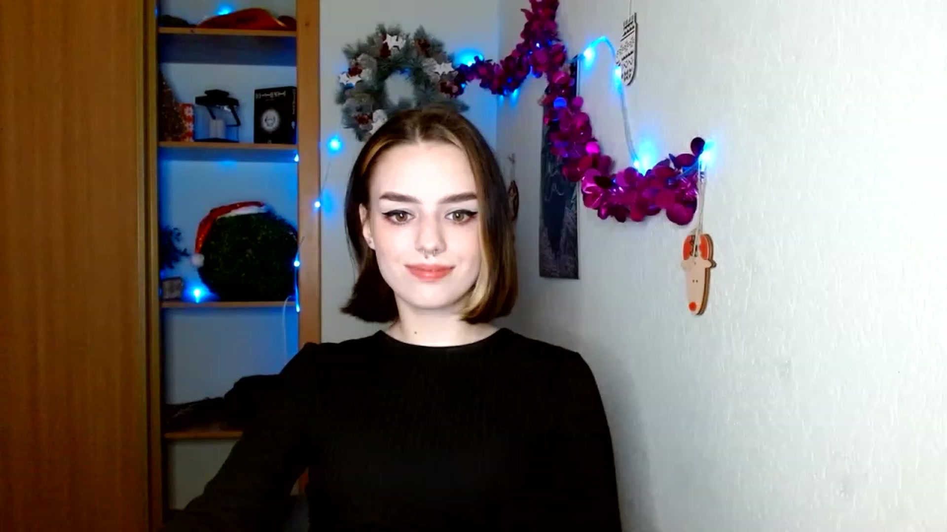 Gallery image thumbnail from Spicy_X's myfreecams stream on, 12/20/2022, 14:17 image 5 of 20