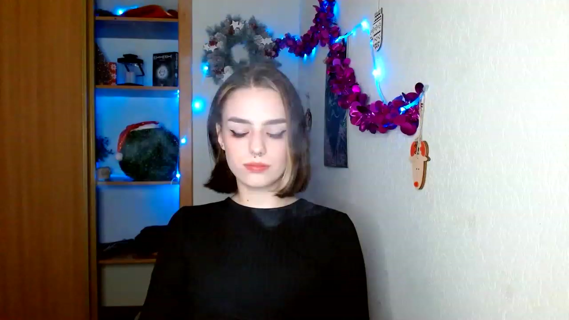 Gallery image thumbnail from Spicy_X's myfreecams stream on, 12/20/2022, 14:17 image 6 of 20