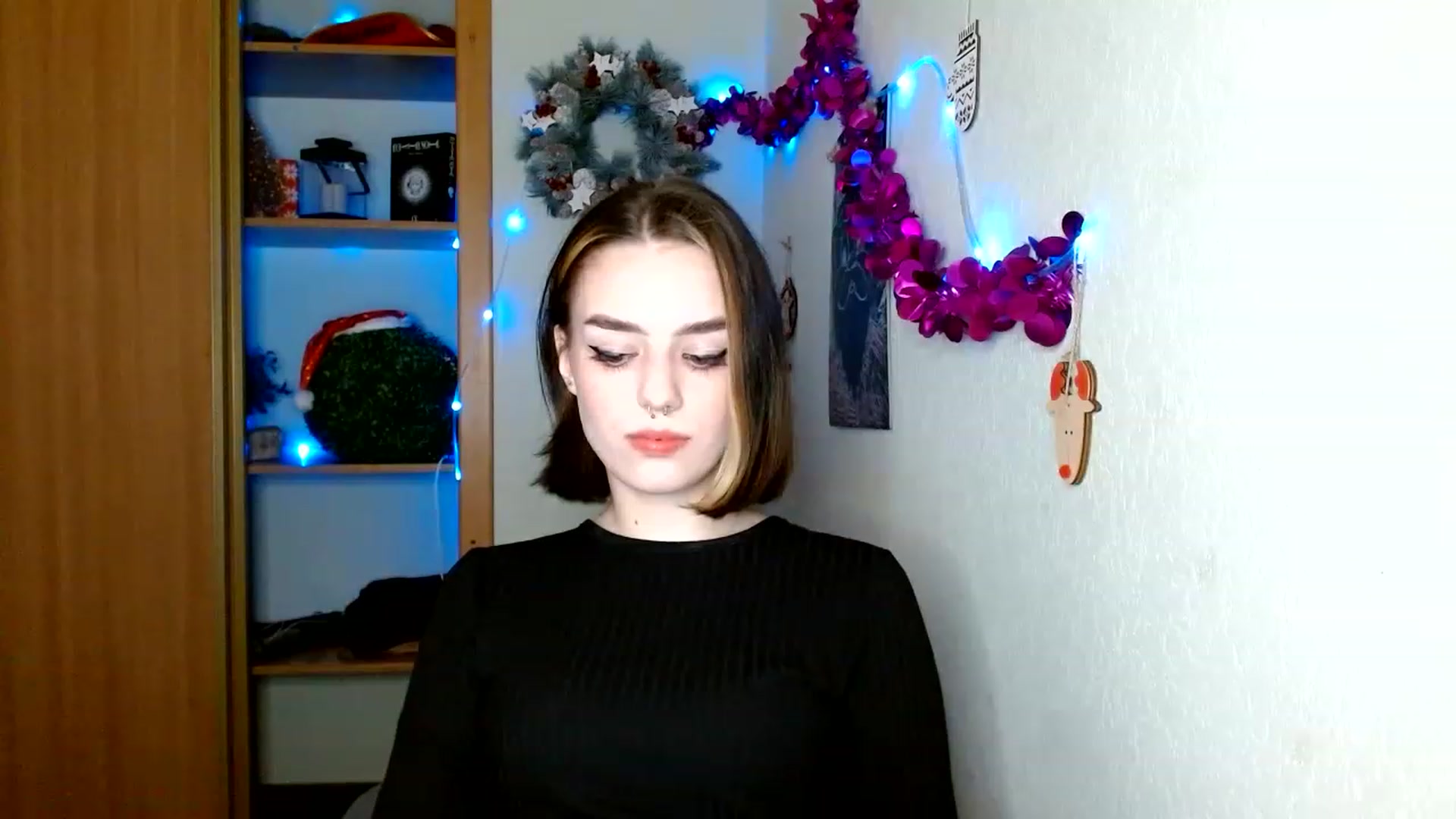 Gallery image thumbnail from Spicy_X's myfreecams stream on, 12/20/2022, 14:17 image 10 of 20