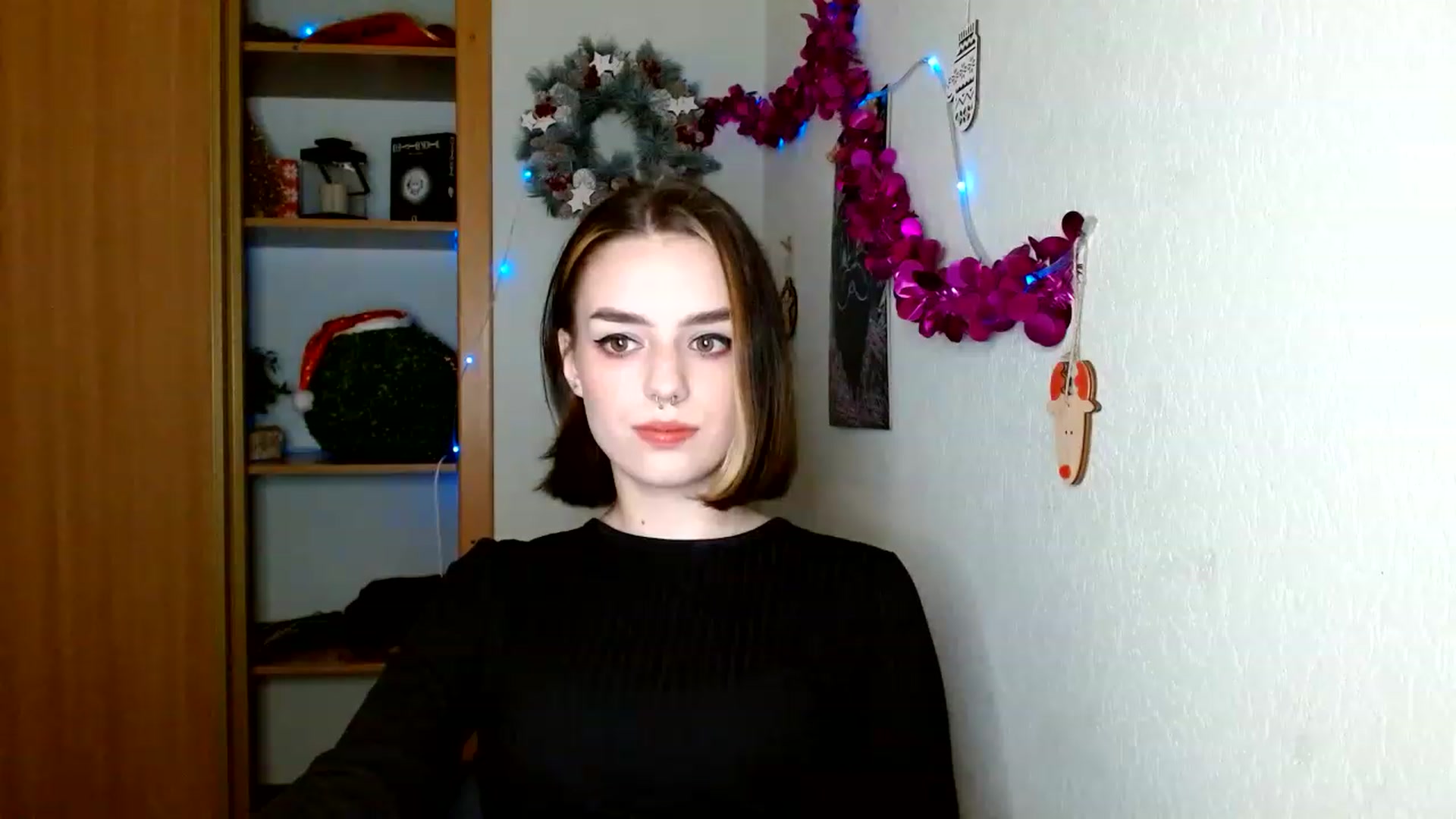 Gallery image thumbnail from Spicy_X's myfreecams stream on, 12/20/2022, 14:17 image 11 of 20