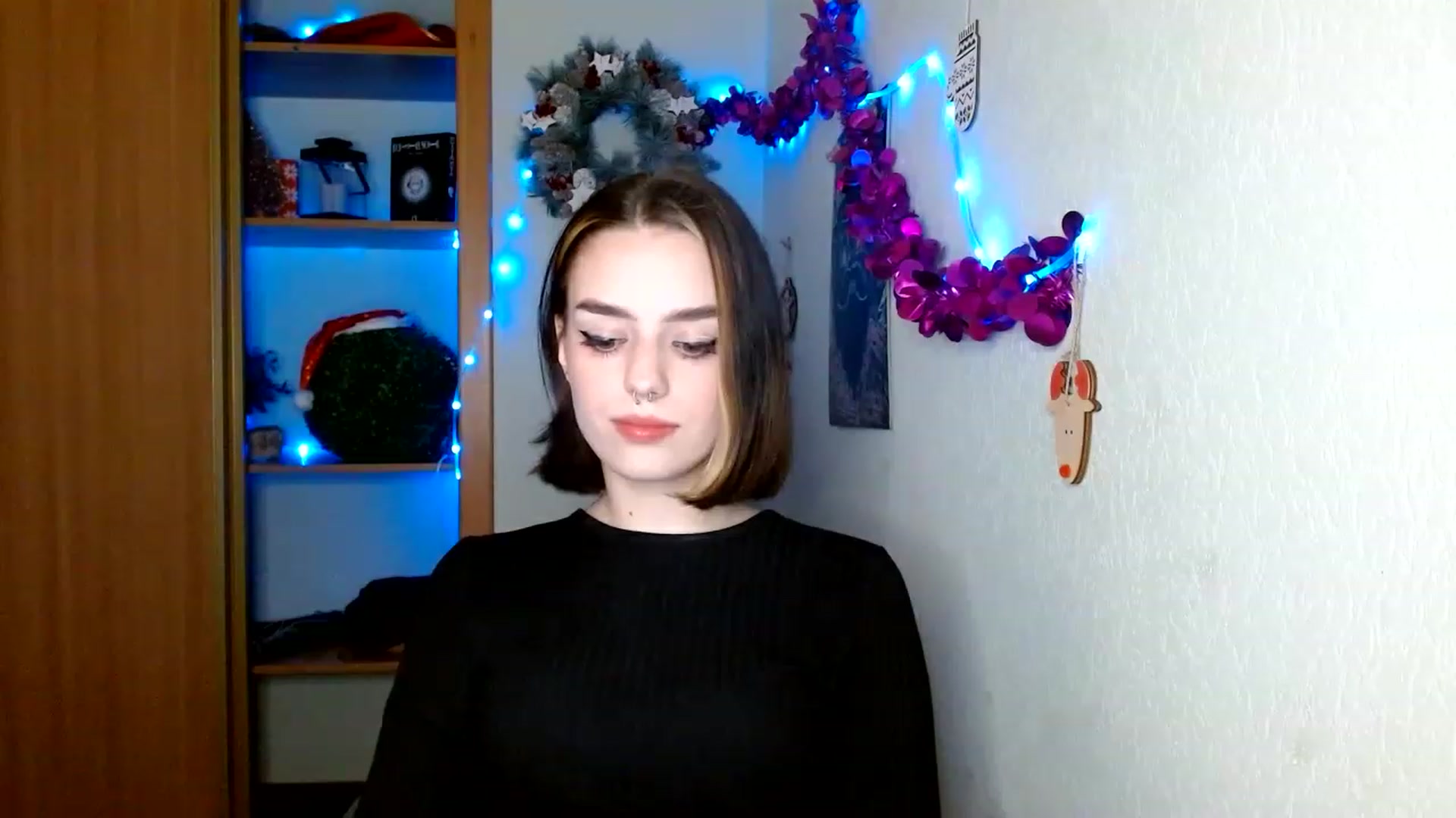 Gallery image thumbnail from Spicy_X's myfreecams stream on, 12/20/2022, 14:17 image 8 of 20