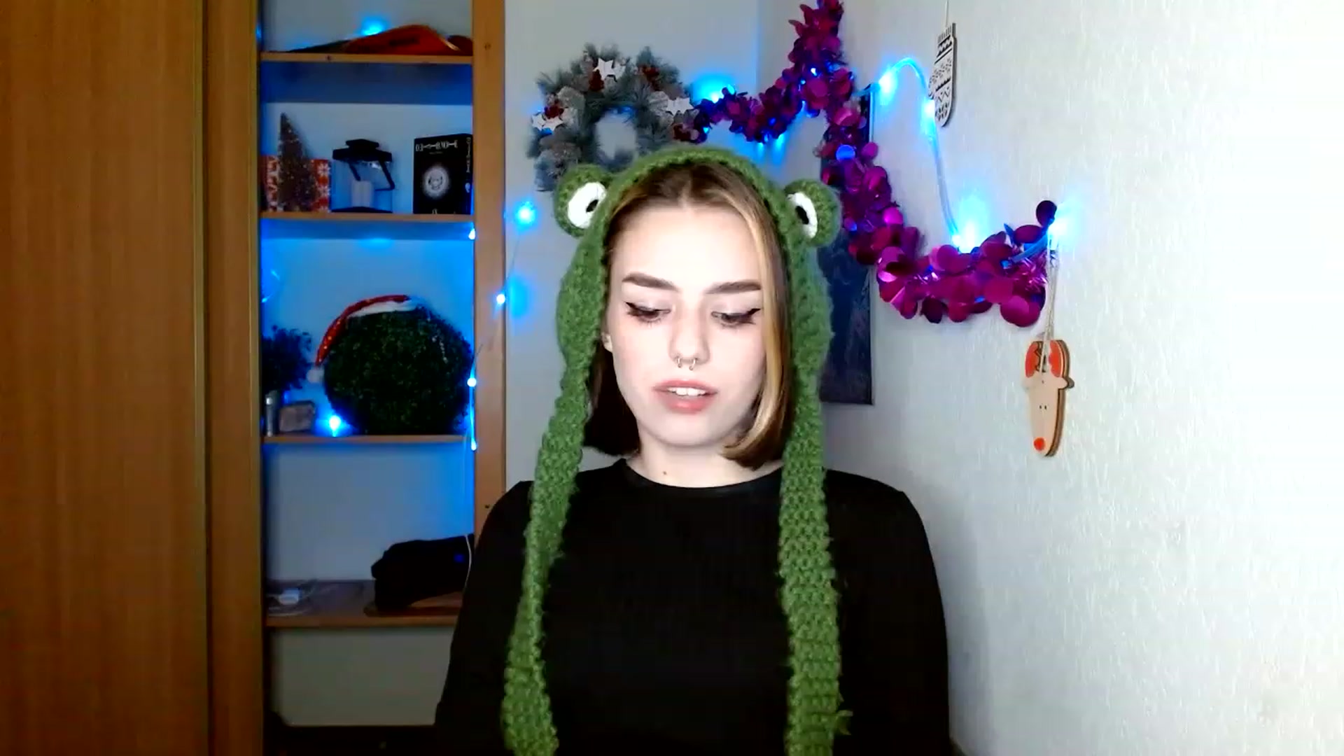 Gallery image thumbnail from Spicy_X's myfreecams stream on, 12/20/2022, 16:27 image 11 of 20