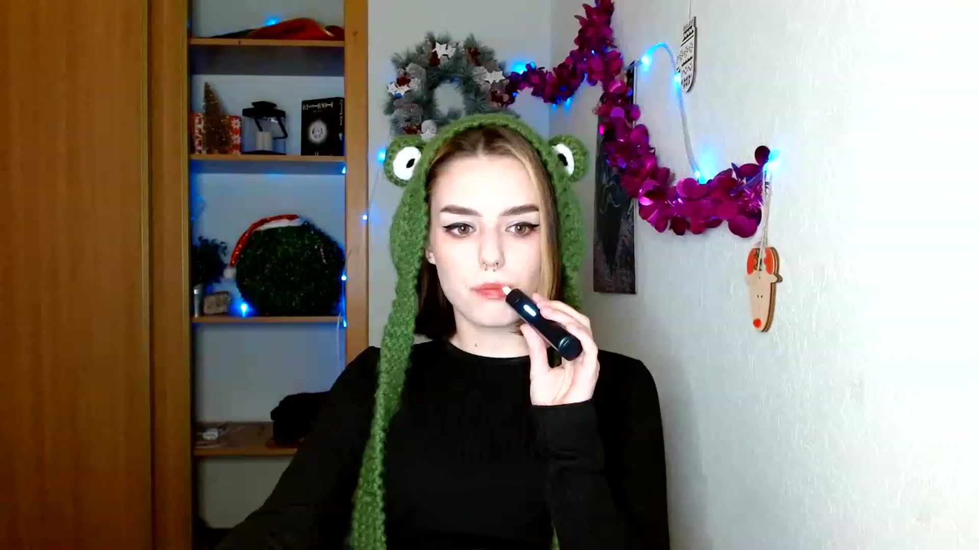 Gallery image thumbnail from Spicy_X's myfreecams stream on, 12/20/2022, 16:27 image 20 of 20