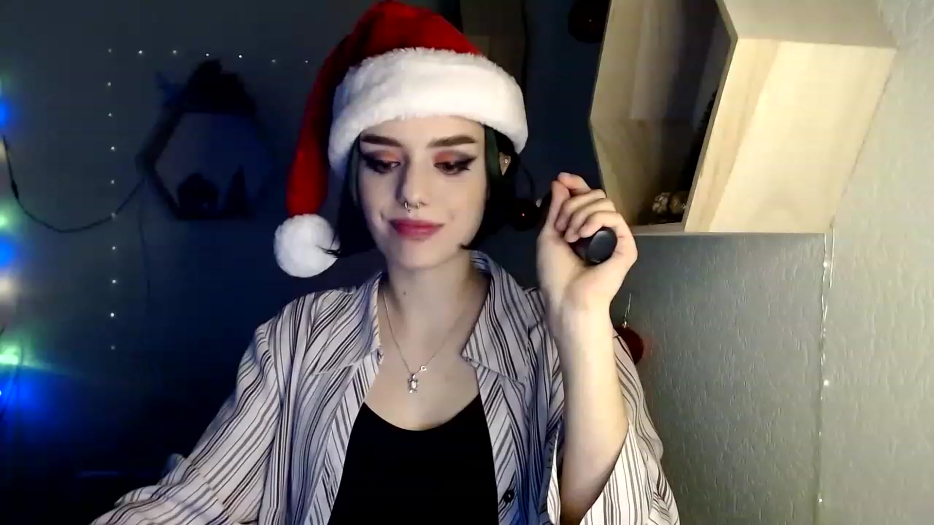 Gallery image thumbnail from Spicy_X's myfreecams stream on, 12/23/2022, 17:13 image 8 of 20