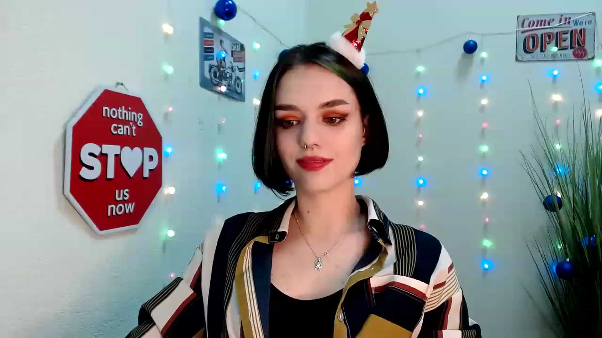 Gallery image thumbnail from Spicy_X's myfreecams stream on, 12/28/2022, 09:17 image 2 of 20