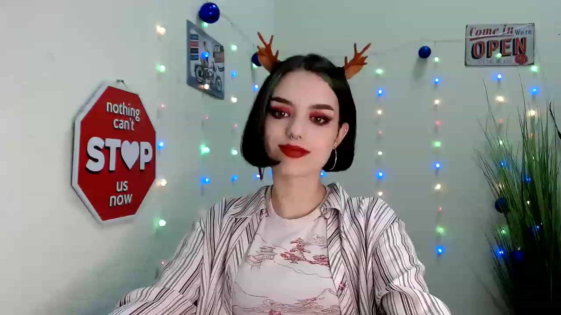 Gallery image thumbnail from Spicy_X's myfreecams stream on, 12/29/2022, 17:15 image 4 of 20