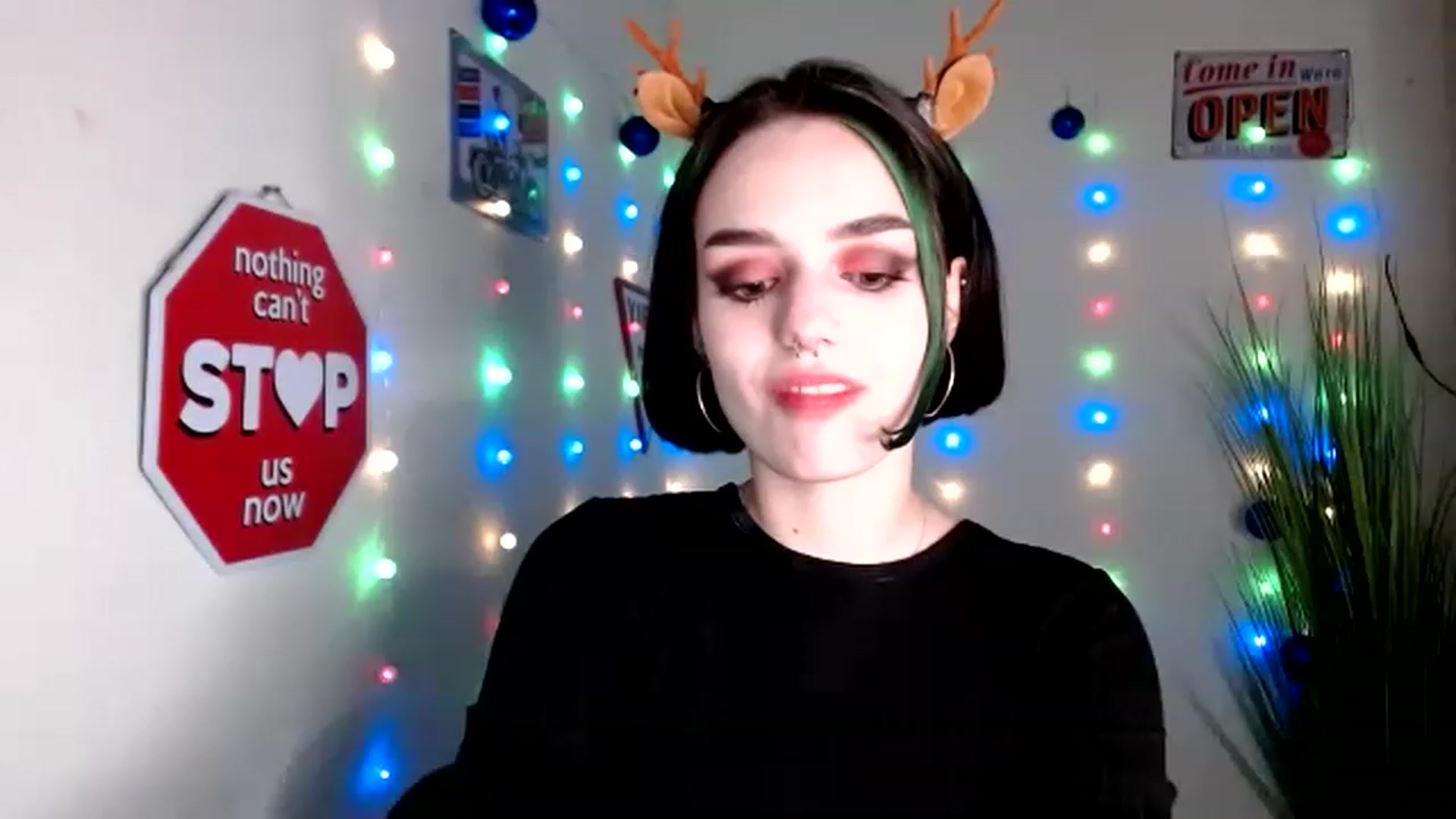 Gallery image thumbnail from Spicy_X's myfreecams stream on, 12/30/2022, 17:09 image 14 of 20