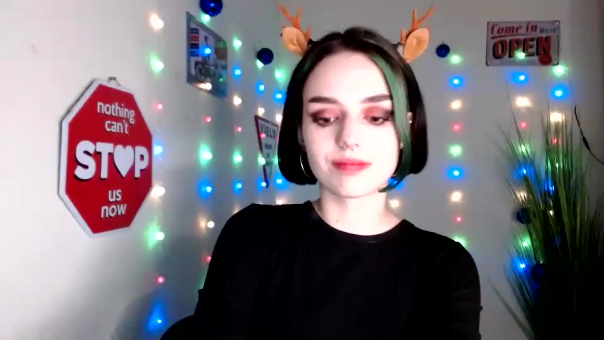 Gallery image thumbnail from Spicy_X's myfreecams stream on, 12/30/2022, 17:09 image 4 of 20