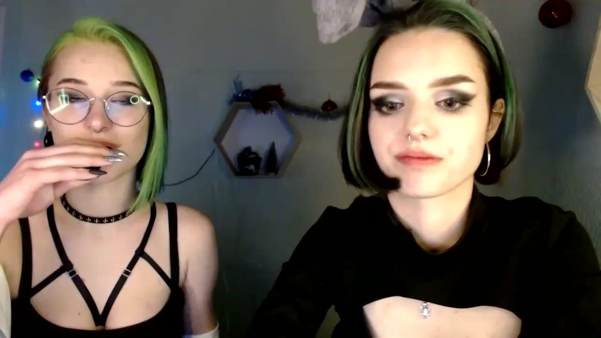 Gallery image thumbnail from Spicy_X's myfreecams stream on, 01/08/2023, 17:09 image 20 of 20