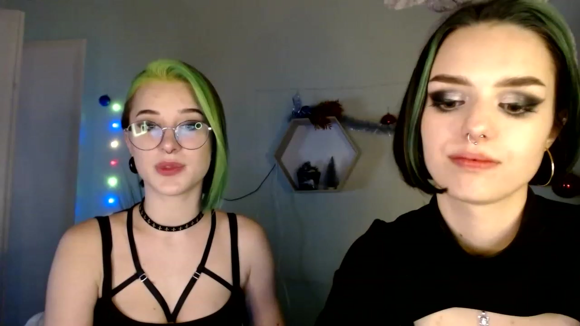 Gallery image thumbnail from Spicy_X's myfreecams stream on, 01/08/2023, 18:05 image 16 of 20