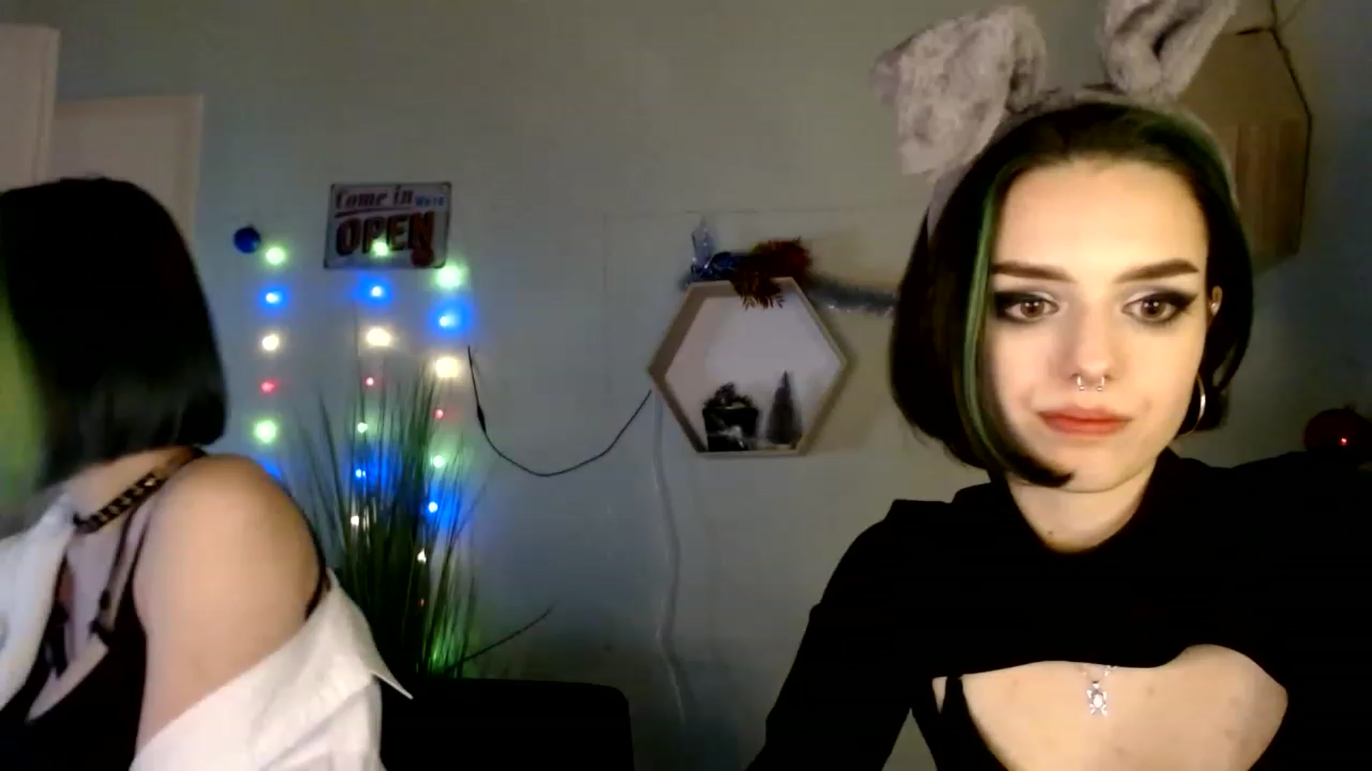 Gallery image thumbnail from Spicy_X's myfreecams stream on, 01/08/2023, 18:05 image 4 of 20