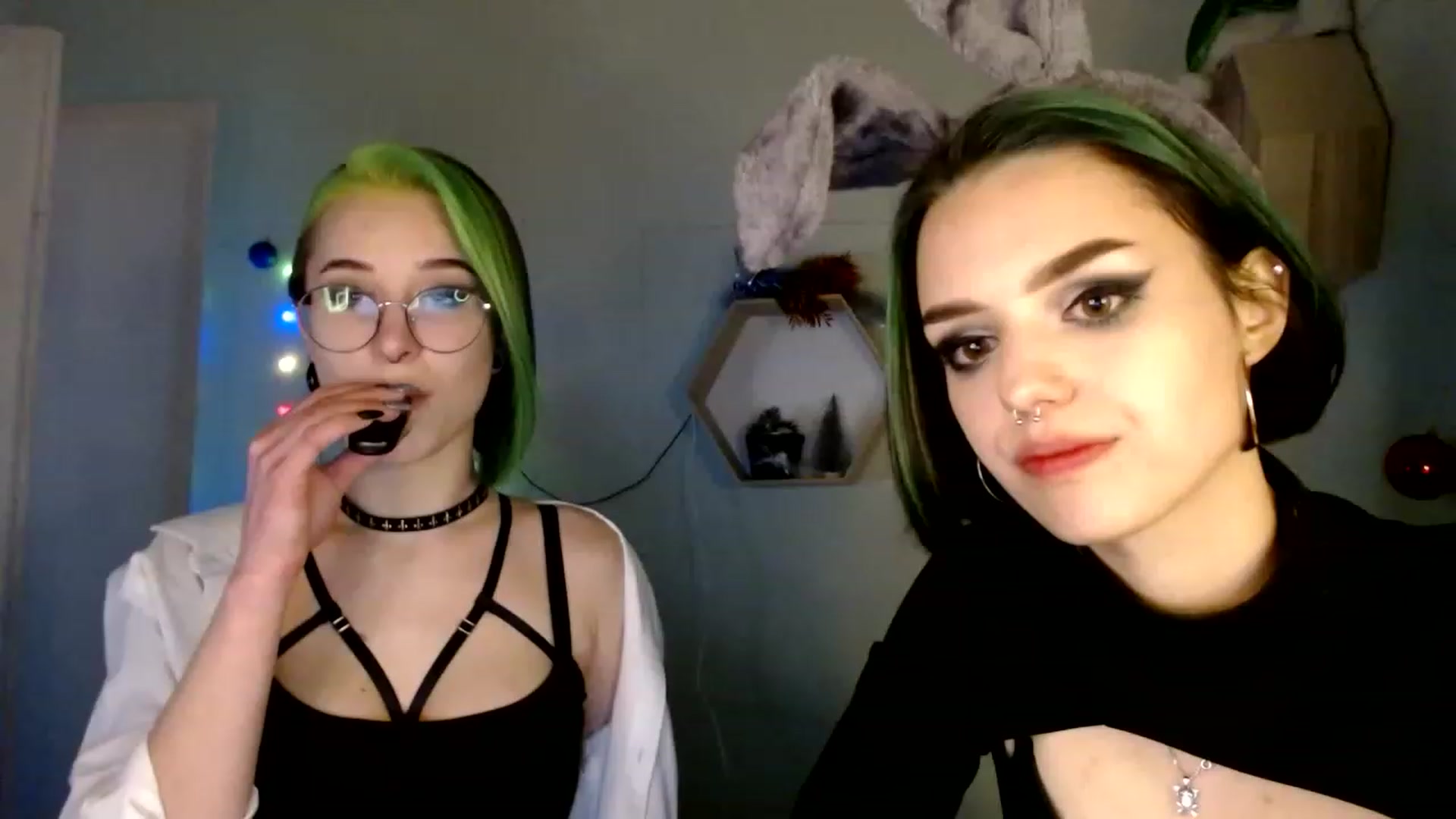 Gallery image thumbnail from Spicy_X's myfreecams stream on, 01/08/2023, 18:05 image 5 of 20