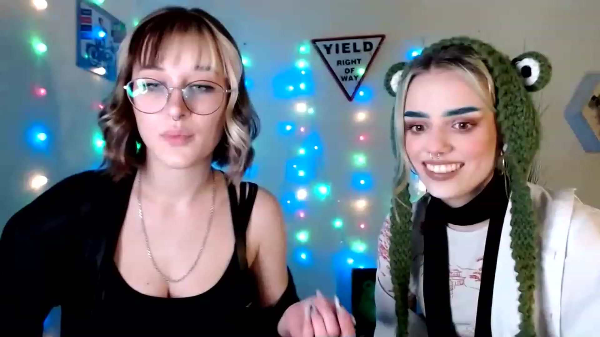 Gallery image thumbnail from Spicy_X's myfreecams stream on, 05/12/2023, 12:26 image 3 of 20