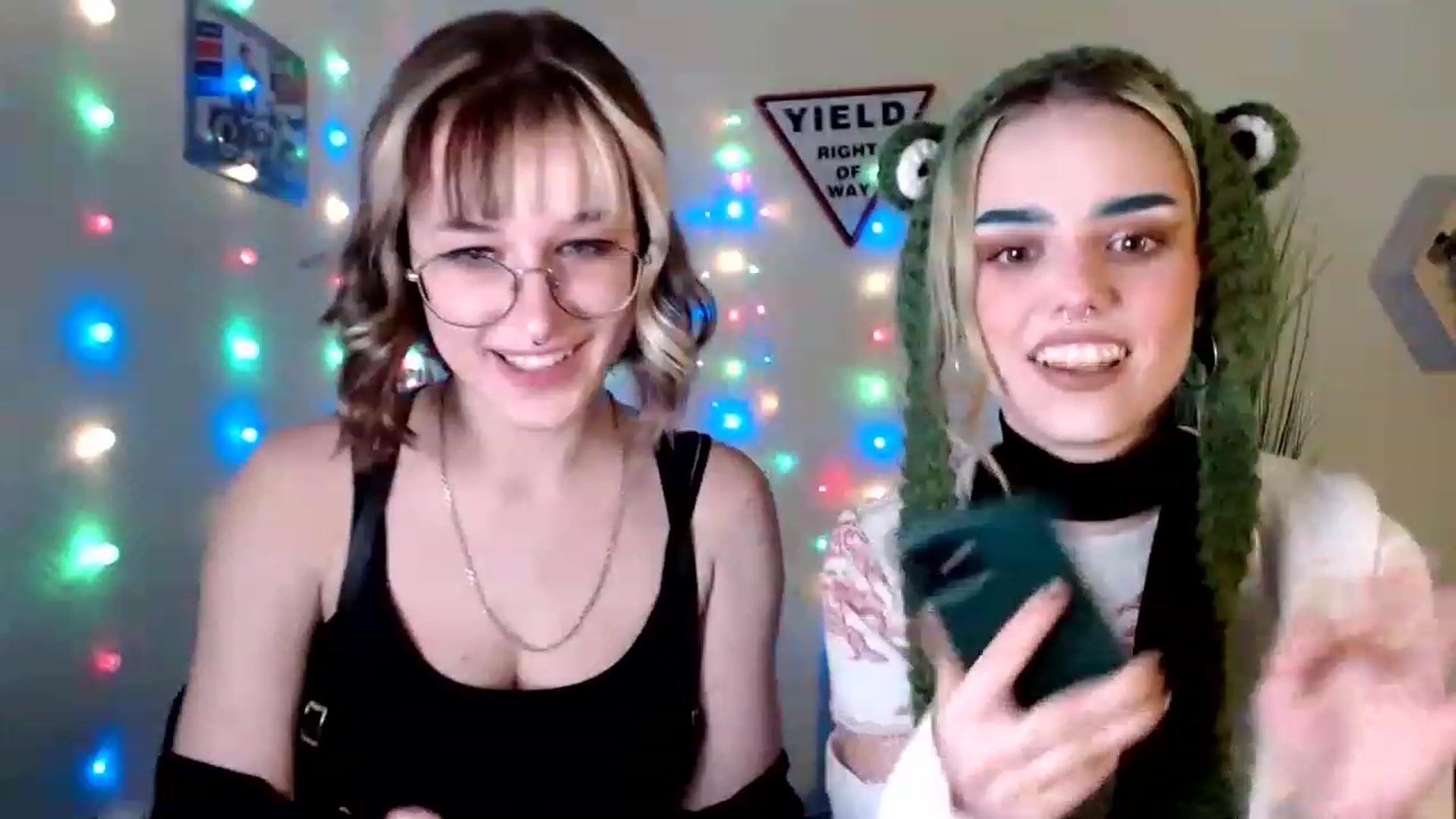 Gallery image thumbnail from Spicy_X's myfreecams stream on, 05/12/2023, 12:26 image 8 of 20