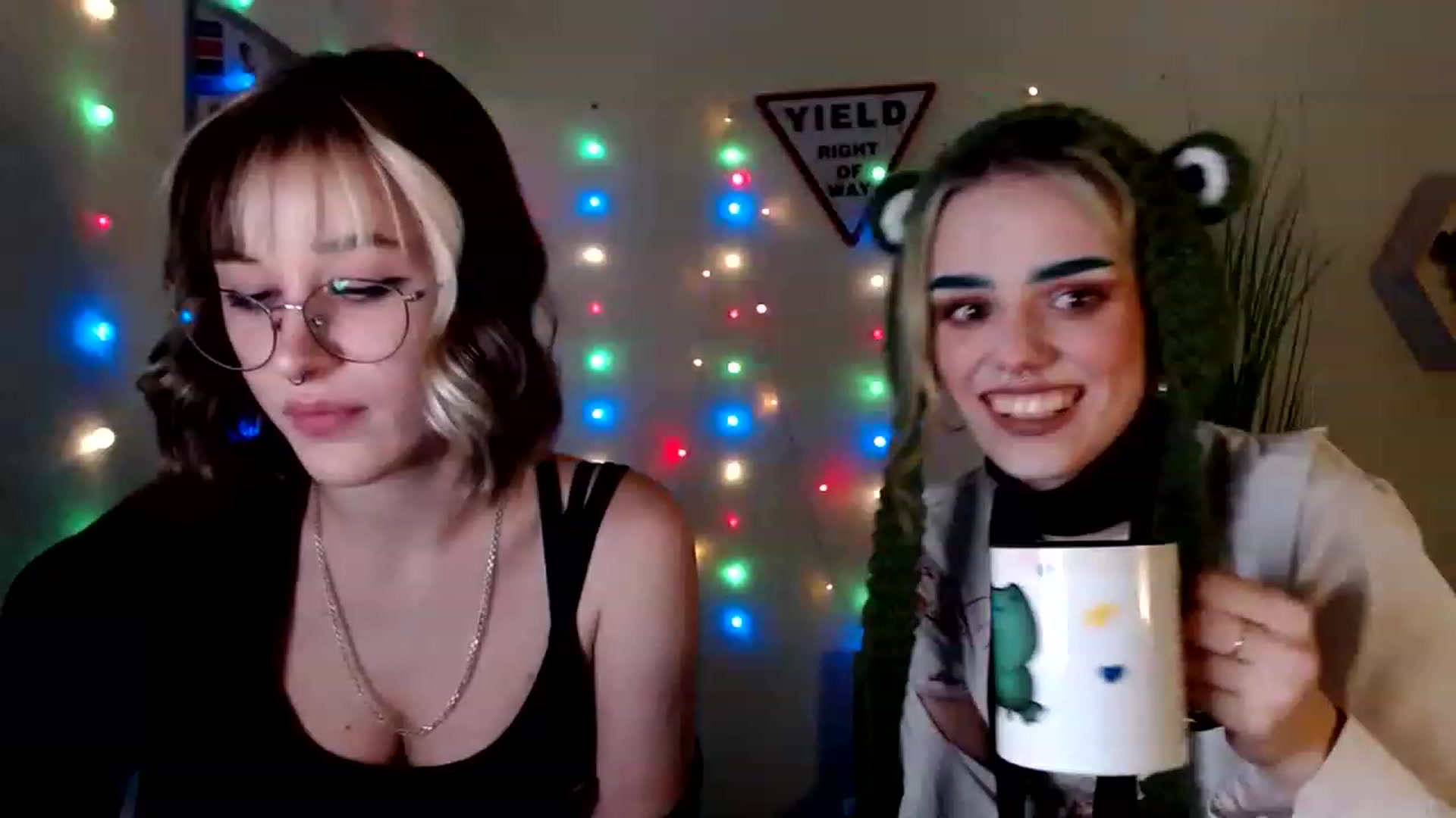 Gallery image thumbnail from Spicy_X's myfreecams stream on, 05/12/2023, 12:26 image 4 of 20