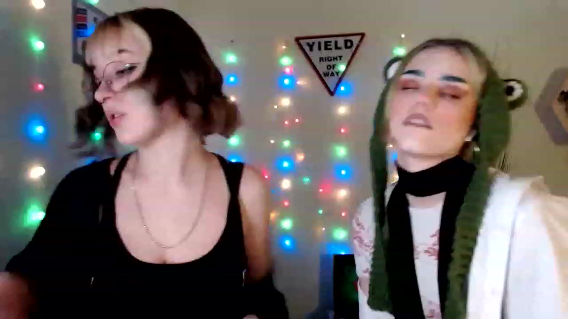 Gallery image thumbnail from Spicy_X's myfreecams stream on, 05/12/2023, 12:26 image 7 of 20