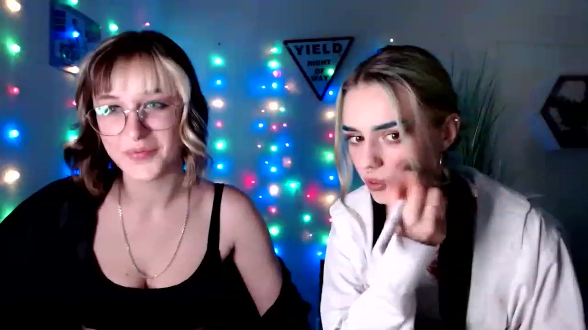 Gallery image thumbnail from Spicy_X's myfreecams stream on, 05/12/2023, 14:43 image 9 of 20