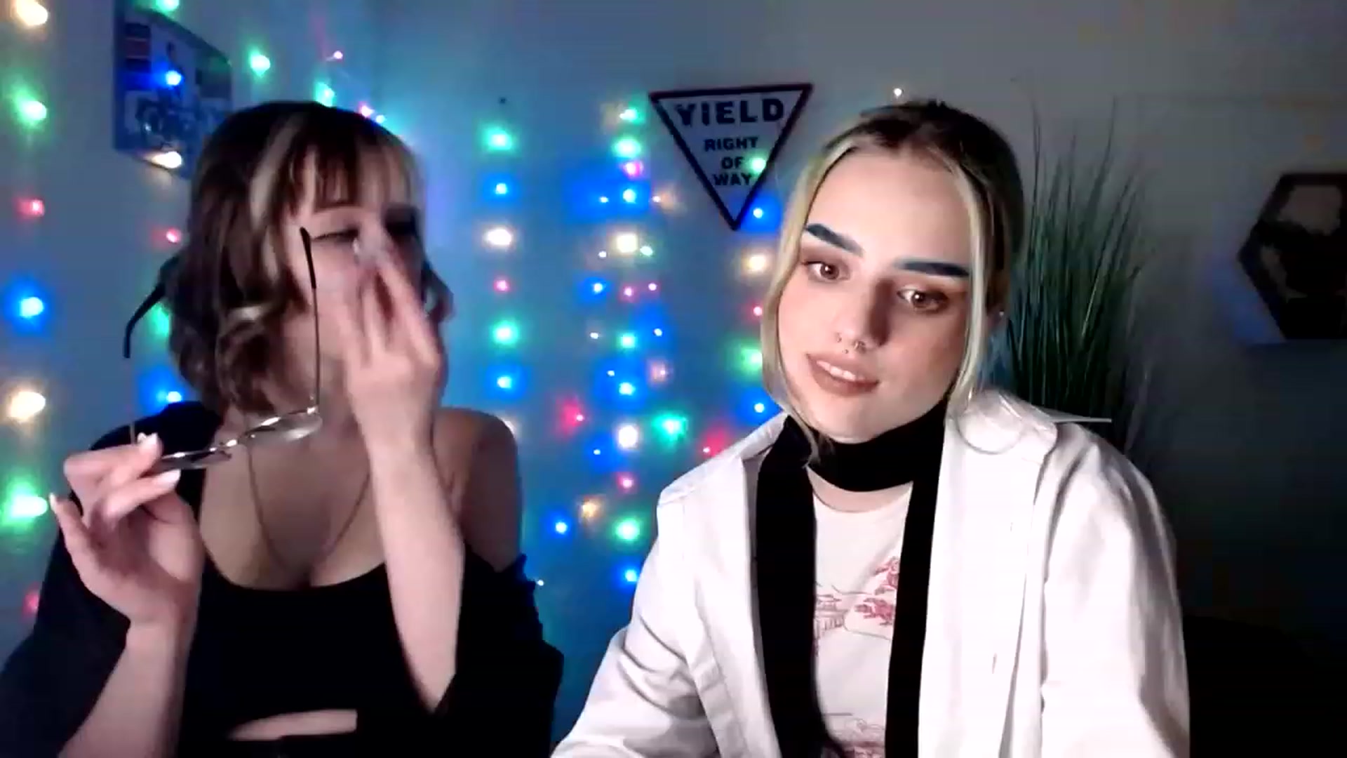 Gallery image thumbnail from Spicy_X's myfreecams stream on, 05/12/2023, 14:43 image 7 of 20