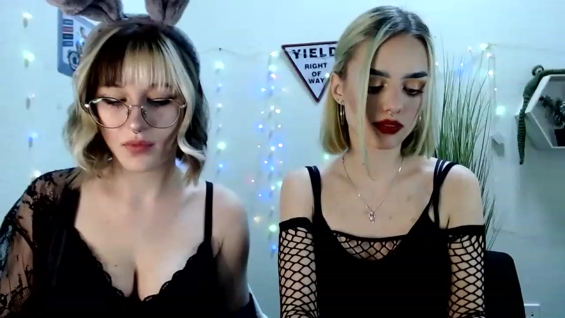 Gallery image thumbnail from Spicy_X's myfreecams stream on, 05/13/2023, 14:08 image 2 of 20